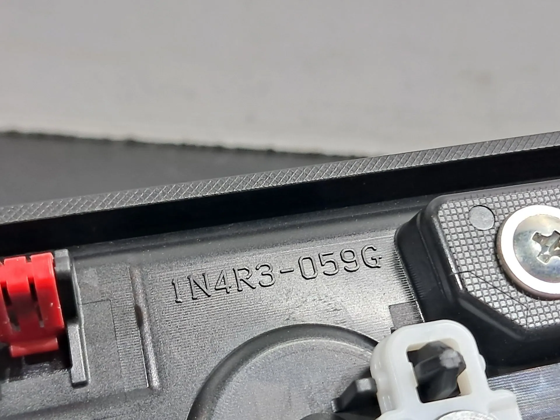 Friso da porta frente direita LEXUS NX II (_A2_, _H2_) Imagem-6