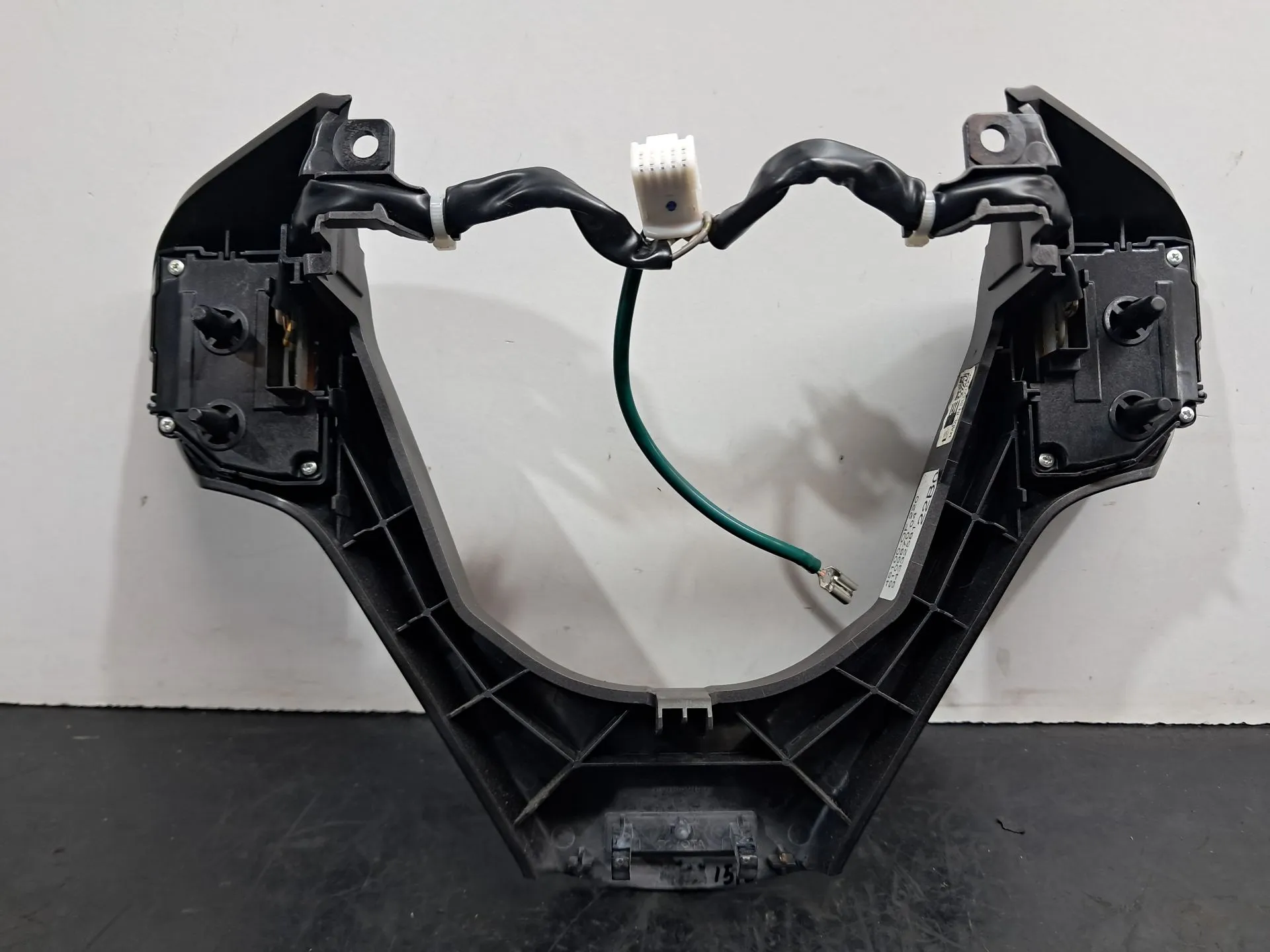 Steering wheel controls TOYOTA Verso (_R2_) Imagem-5