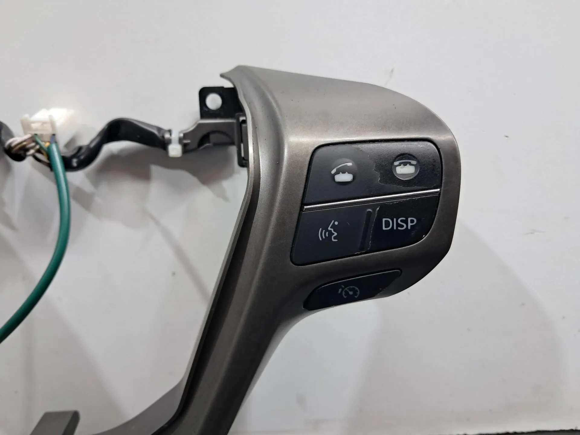 Steering wheel controls TOYOTA Verso (_R2_) Imagem-3