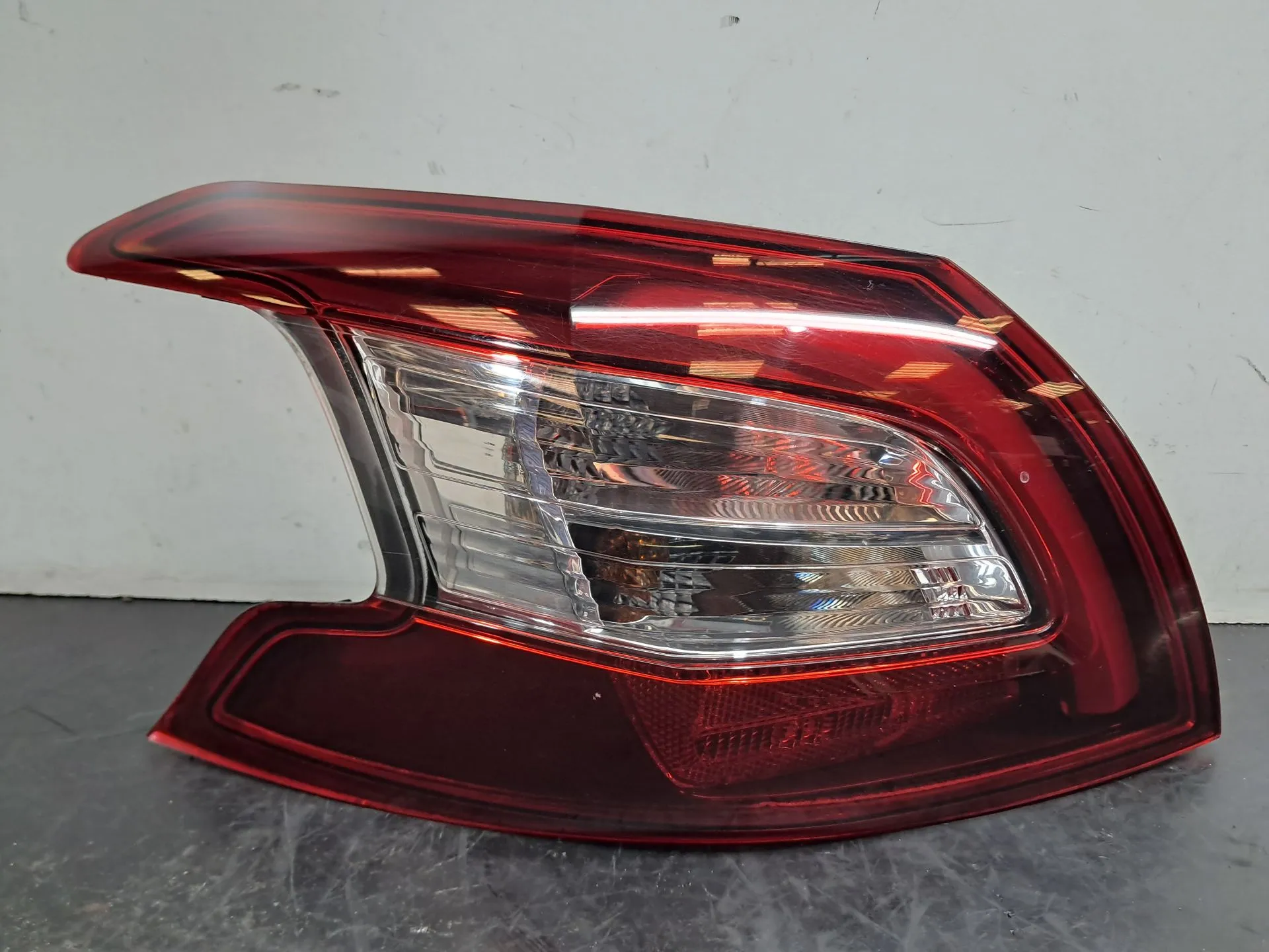 Left Tail light PEUGEOT 308 II | 2013 - 2021