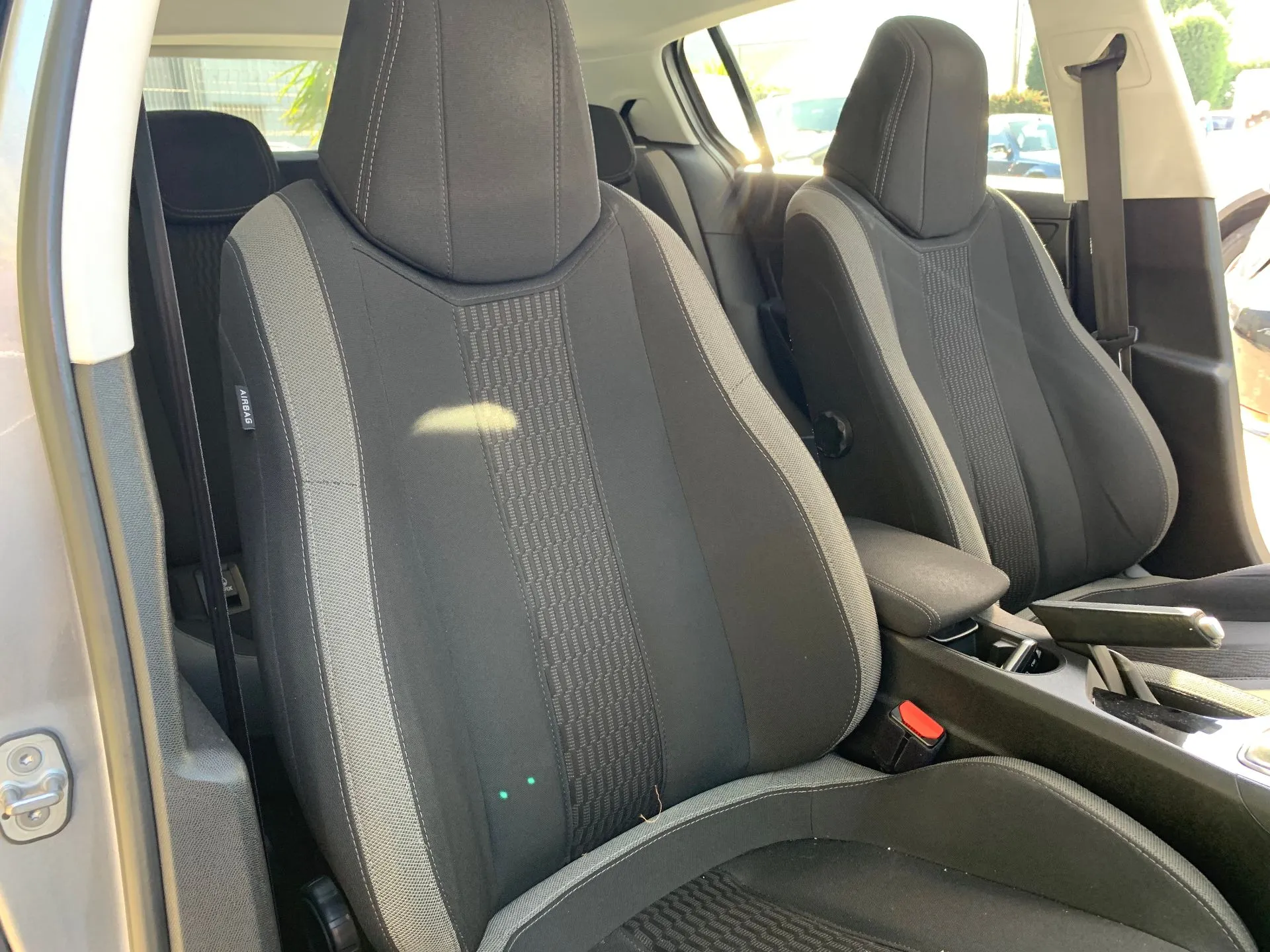 Conjunto de bancos PEUGEOT 308 II Imagem-1