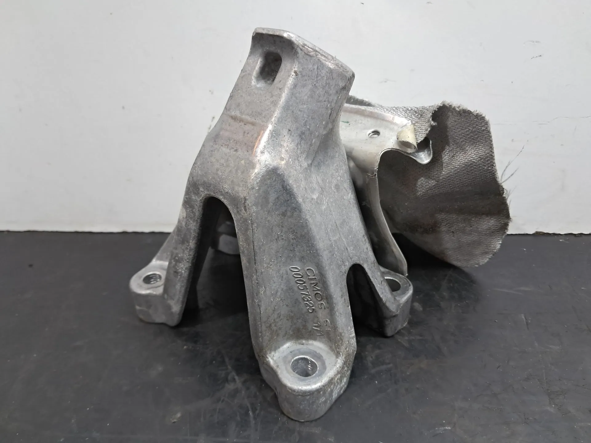 Supporto generico AUDI A4 Allroad (8KH, B8)