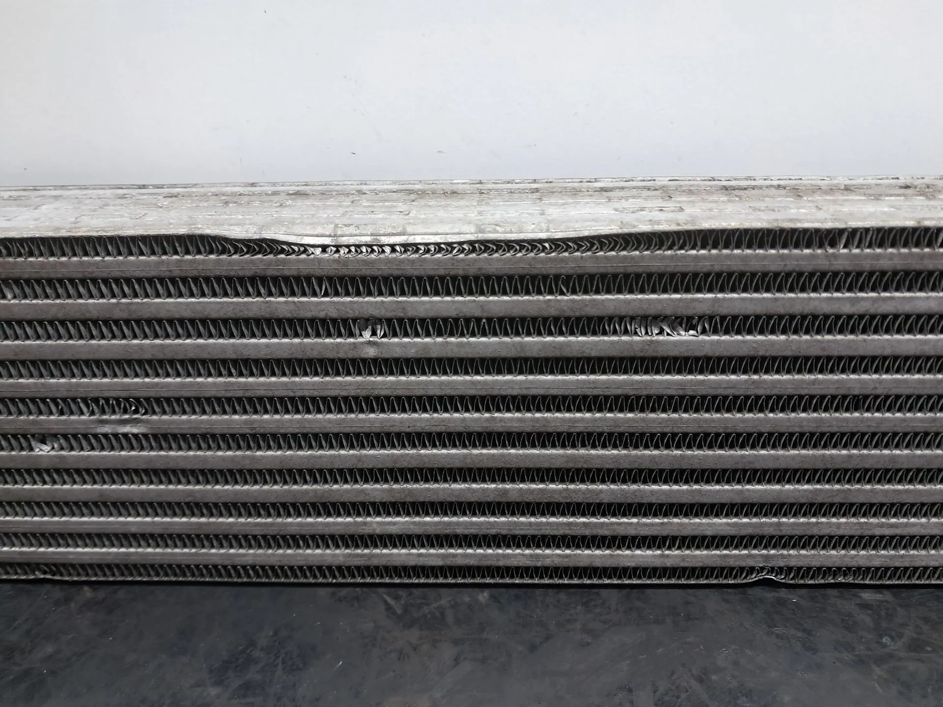 Radiador do intercooler AUDI A4 Allroad (8KH, B8) Imagem-3