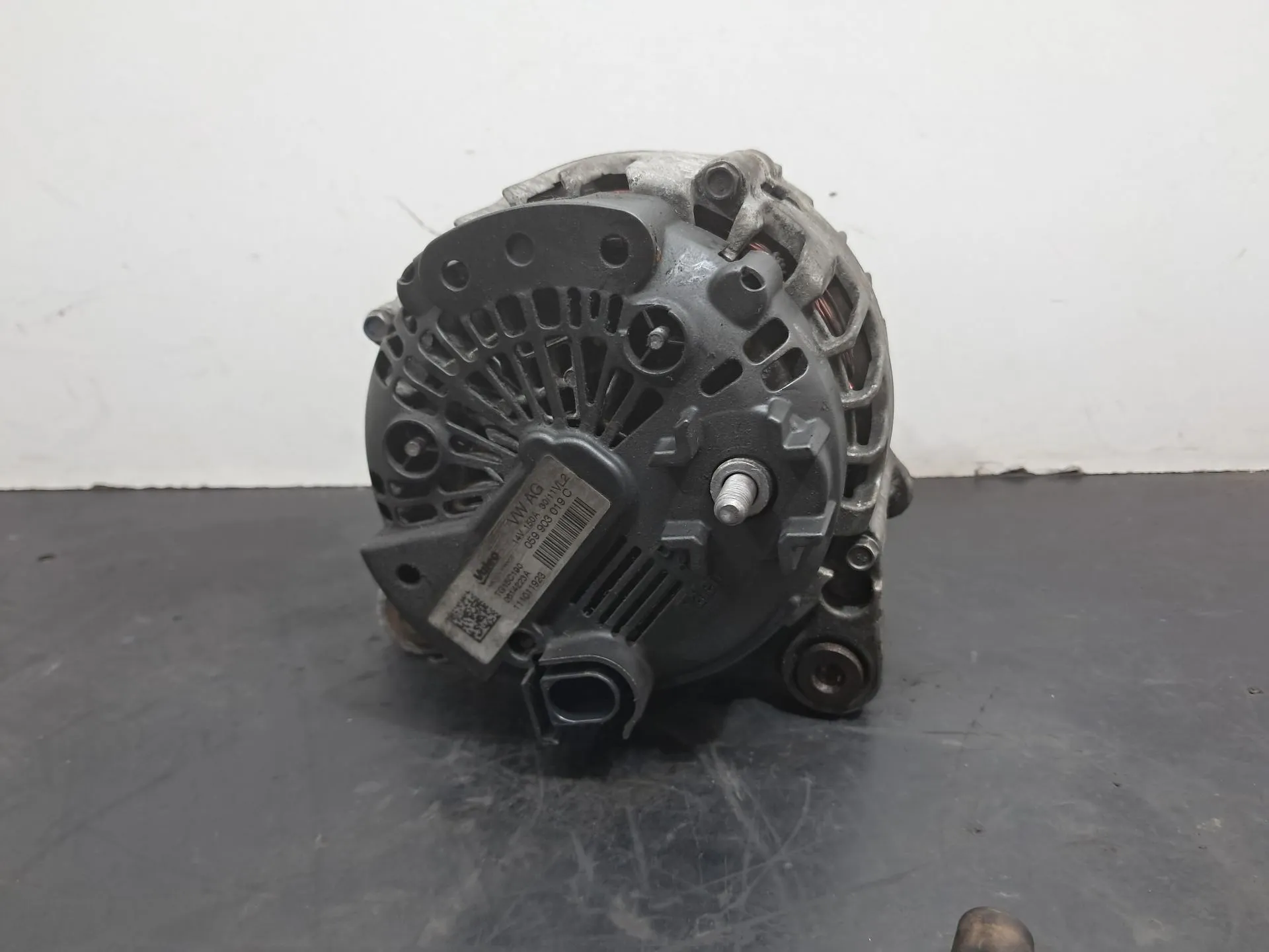 Alternador AUDI A4 Allroad (8KH, B8) Imagem-3