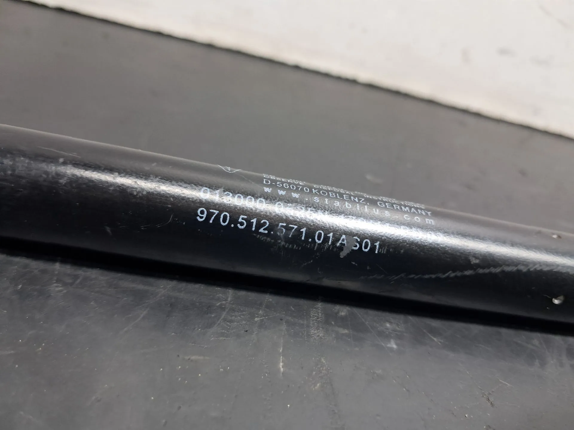 Amortecedor da mala PORSCHE Panamera (970) Imagem-3