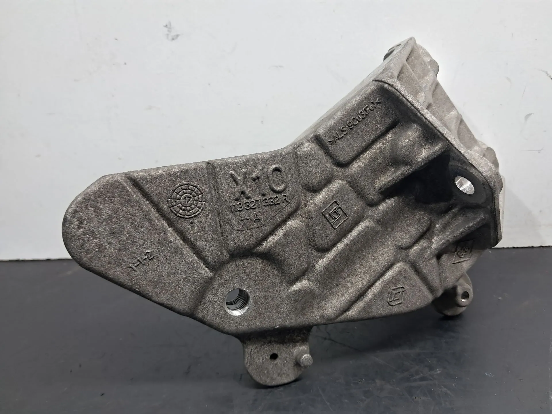 Generic support RENAULT Zoe (BFM_) | 2012 - 2025