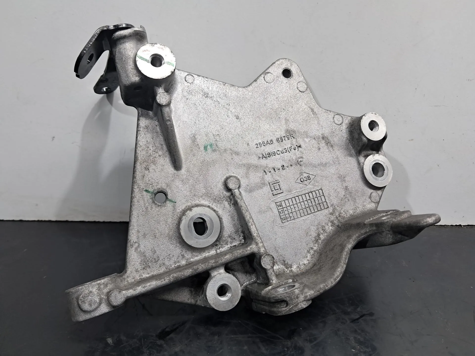 Generic support RENAULT Zoe (BFM_) | 2012 - 2025