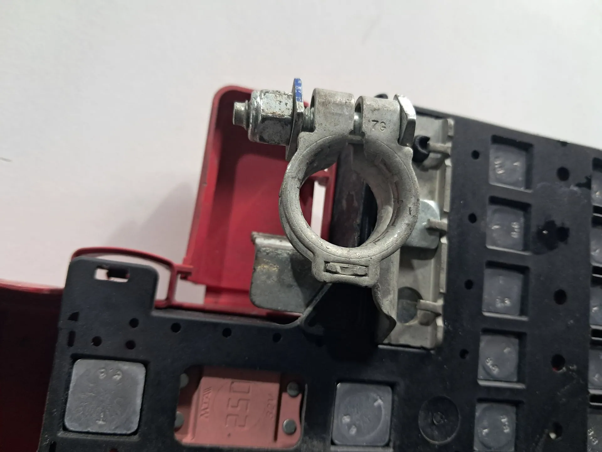 Caixa fusíveis da bateria RENAULT Zoe (BFM_) Imagem-3