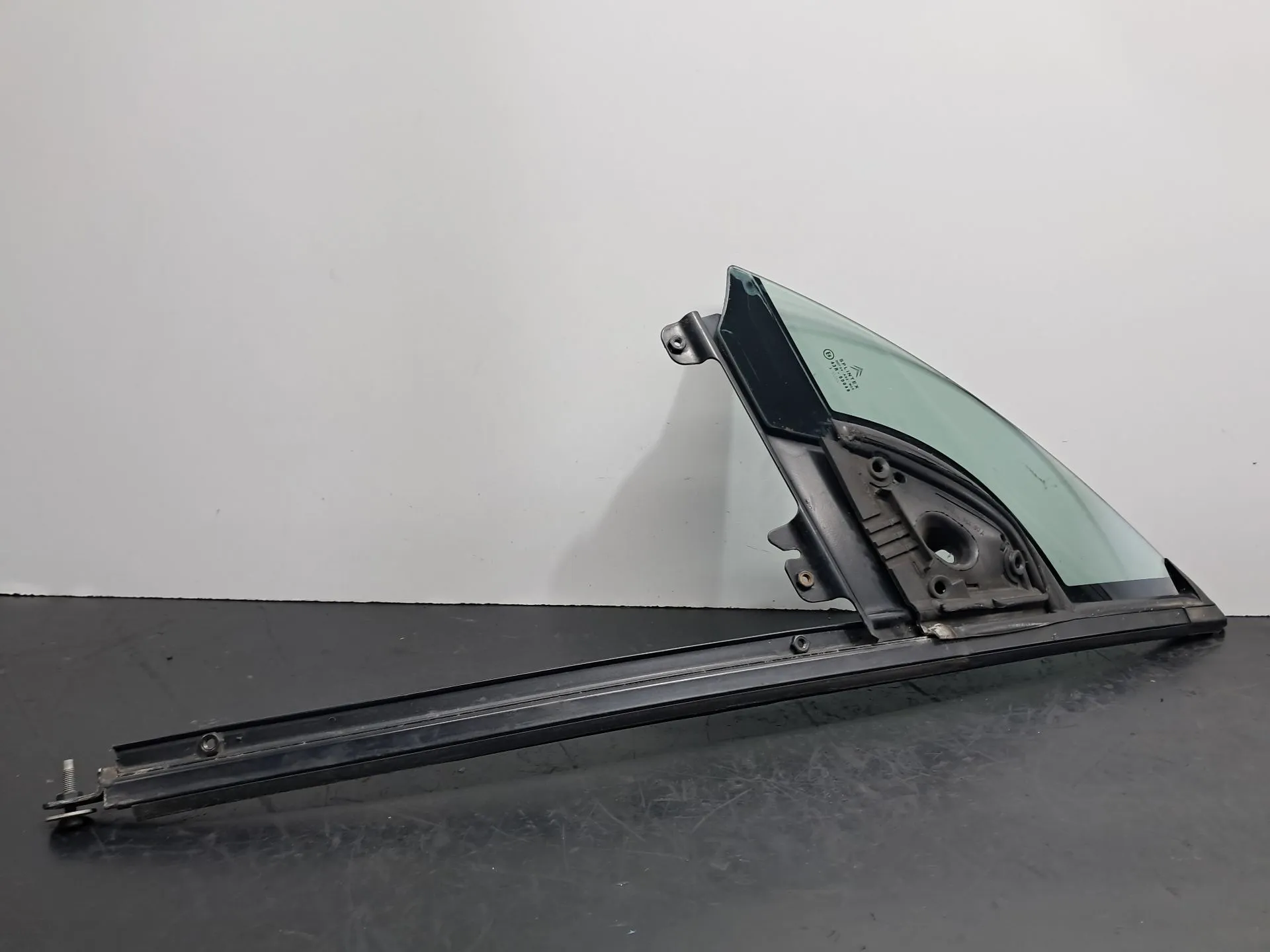 Left front triangle window CITROËN C3 Pluriel (HB_) | 2003 - 2025