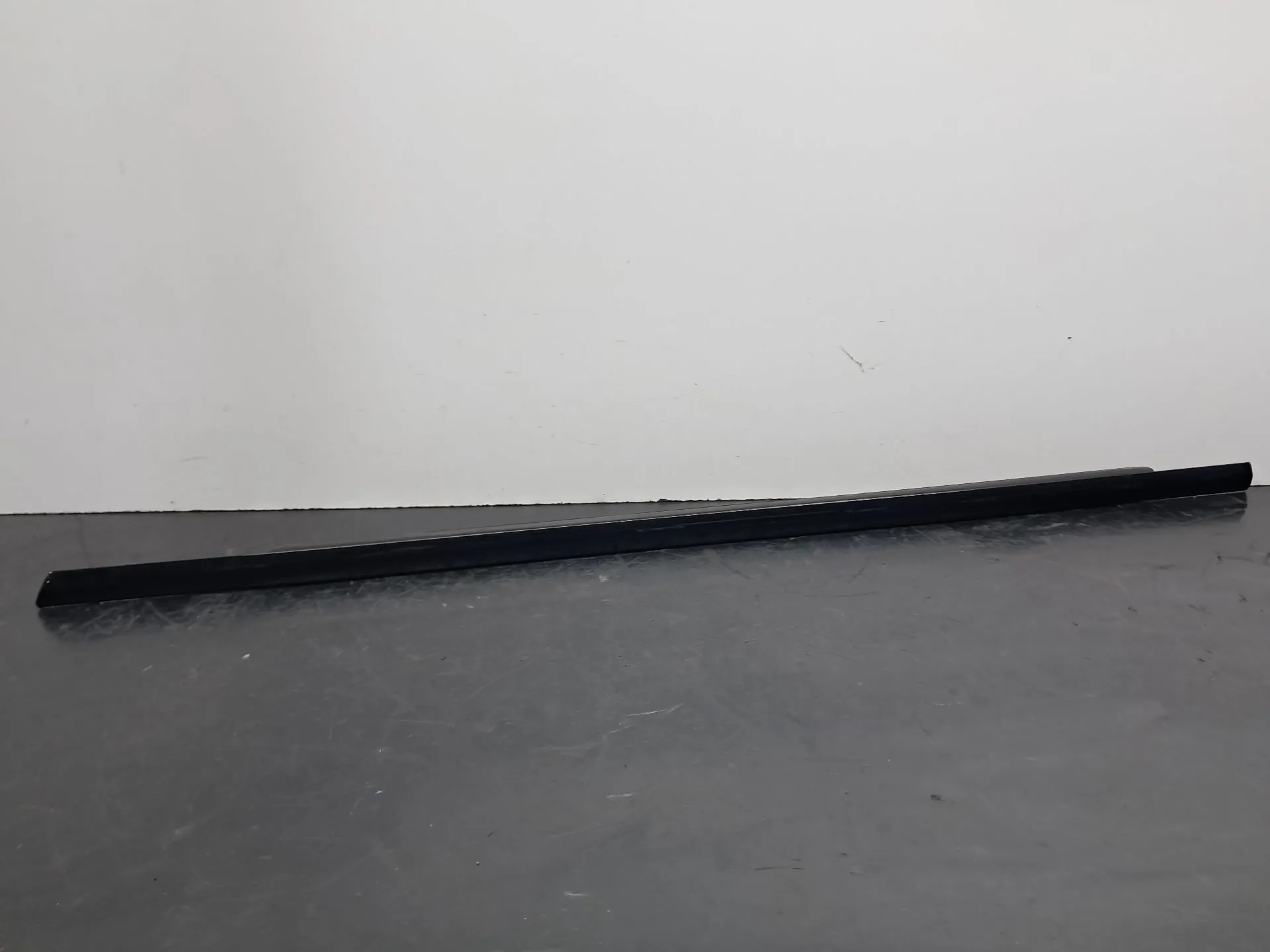 Raspador do vidro da porta trás direito LAND ROVER Range Rover Evoque (L538) | 2011 - 2019