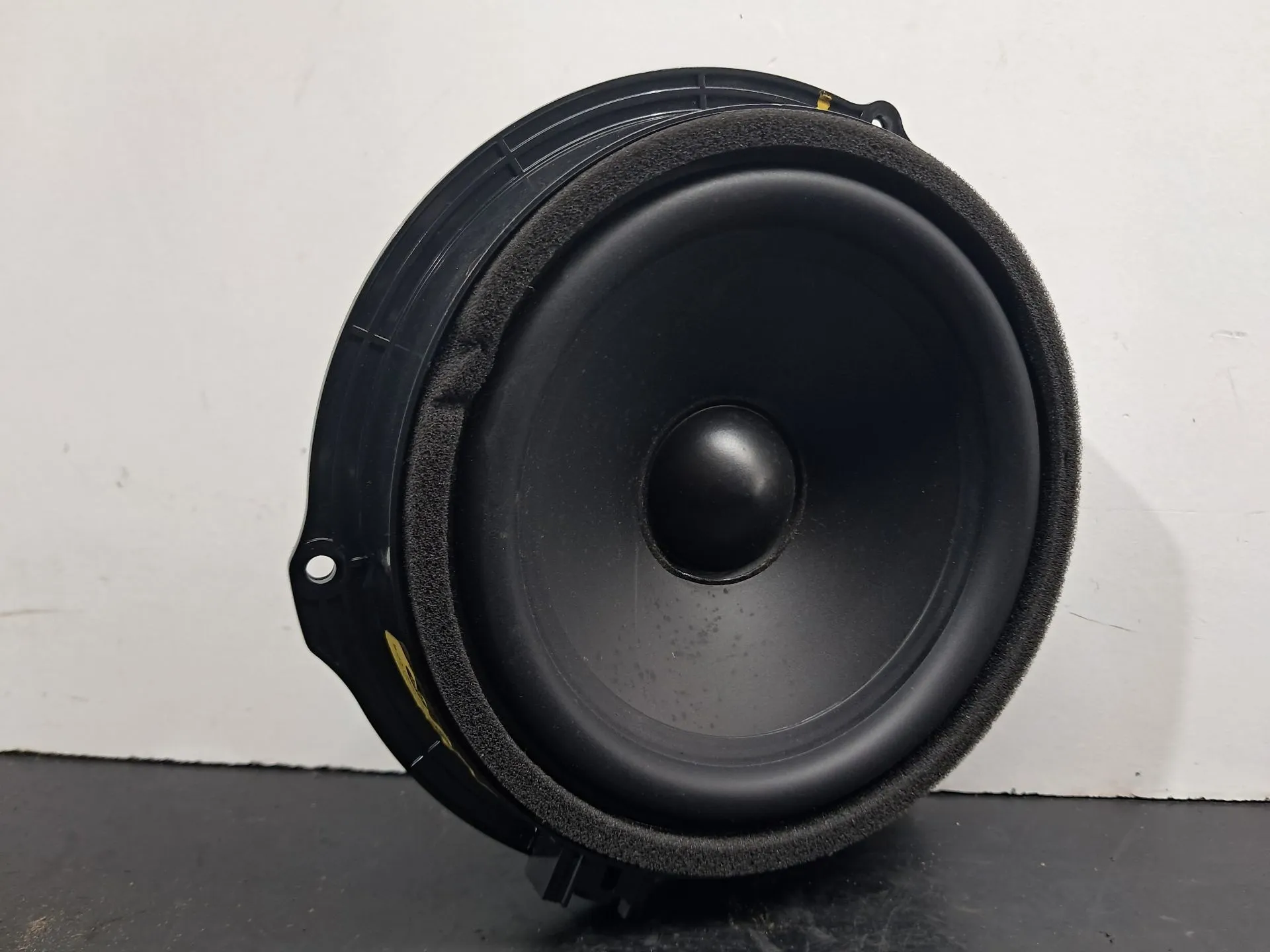 Sound system column / Speakers  LAND ROVER Range Rover Evoque (L538) | 2011 - 2019