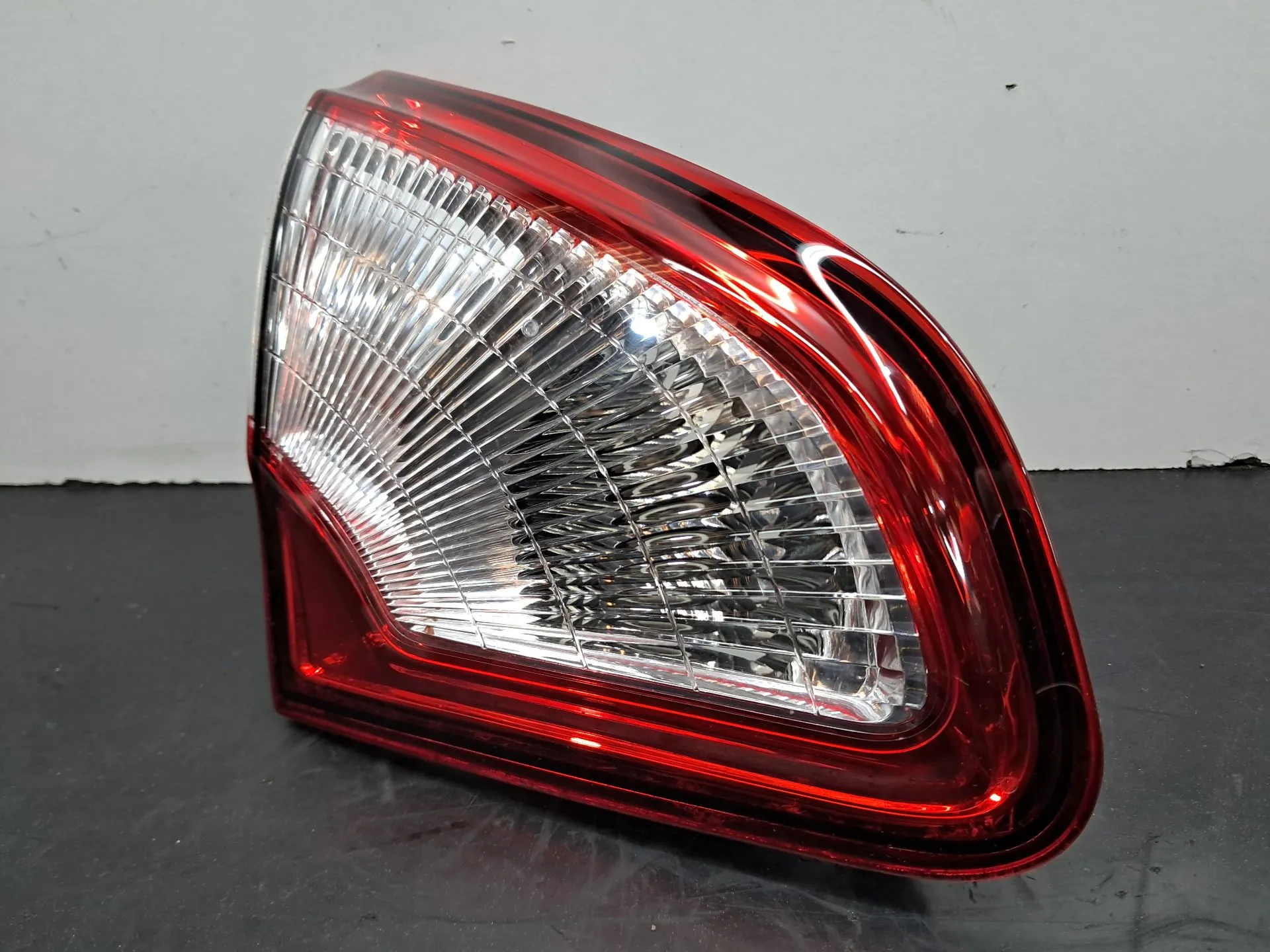 Left Tailgate light  NISSAN Qashqai/Qashqai+2 I (J10, JJ10)