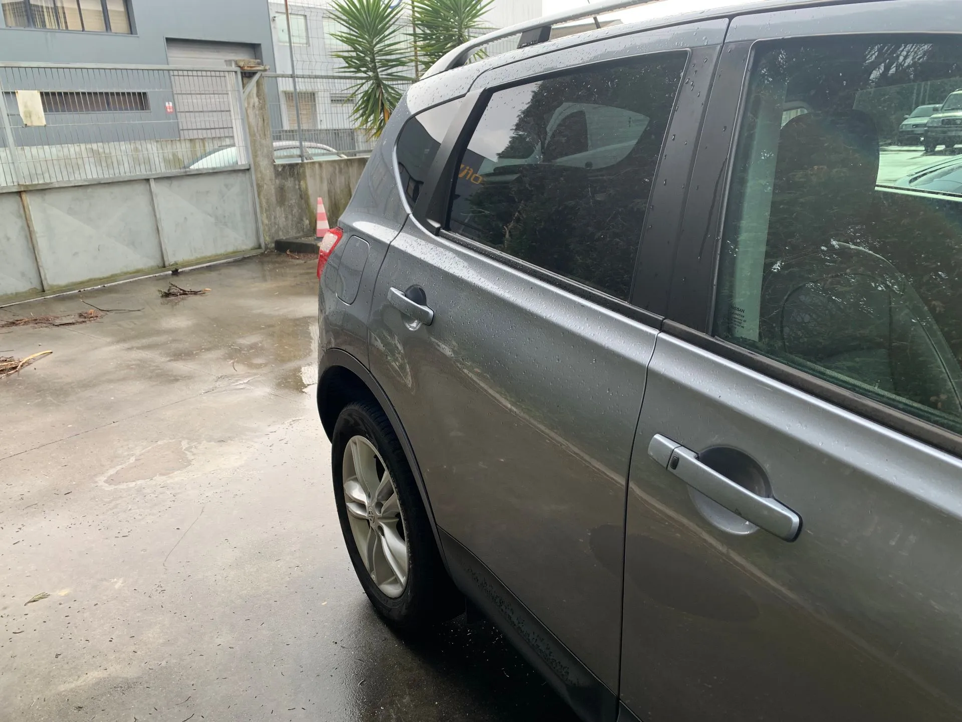Right rear door NISSAN Qashqai/Qashqai+2 I (J10, JJ10) Imagem-1
