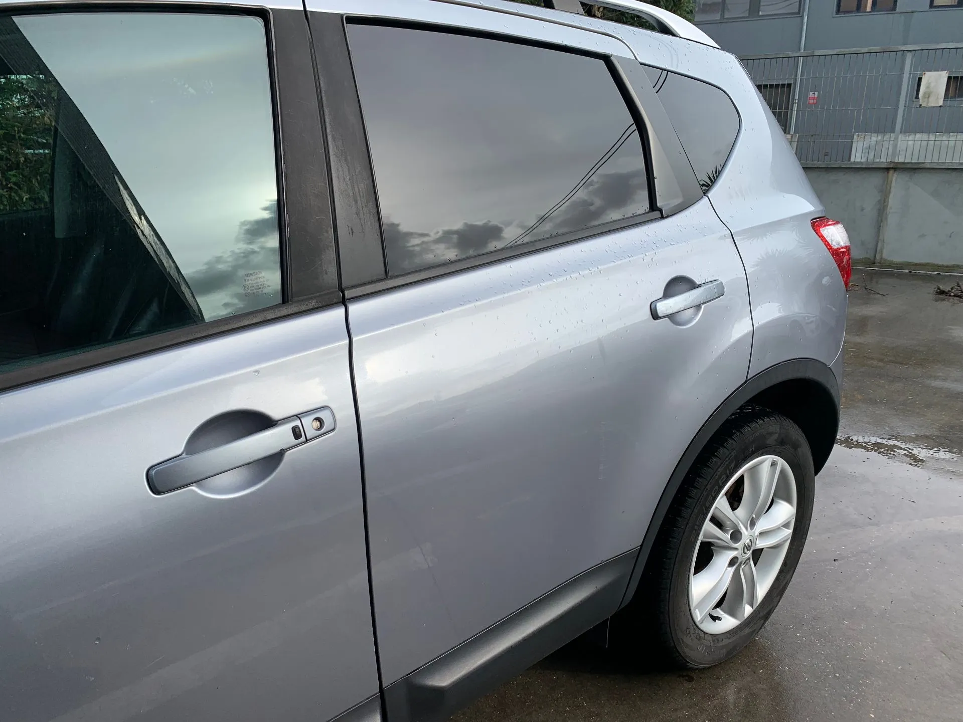Porta posteriore sinistra NISSAN Qashqai/Qashqai+2 I (J10, JJ10) Imagem-1