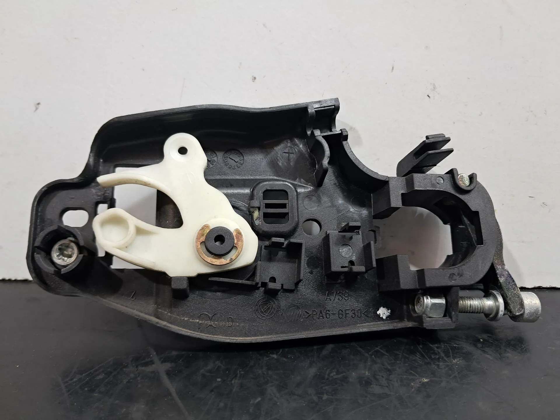 Right rear door handle support LANCIA Musa (350_) Imagem-1