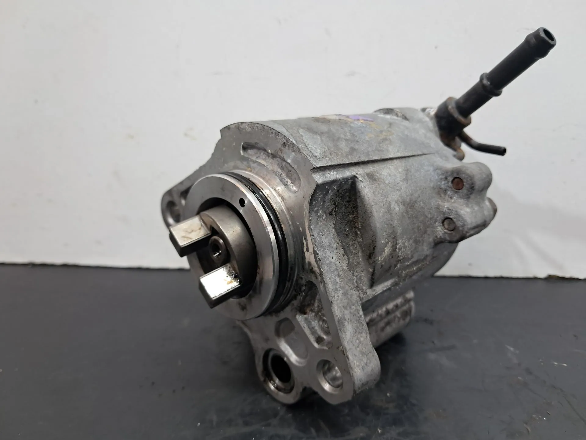 Depressor dos travões / bomba de vácuo TOYOTA Avensis Liftback (_T25_)