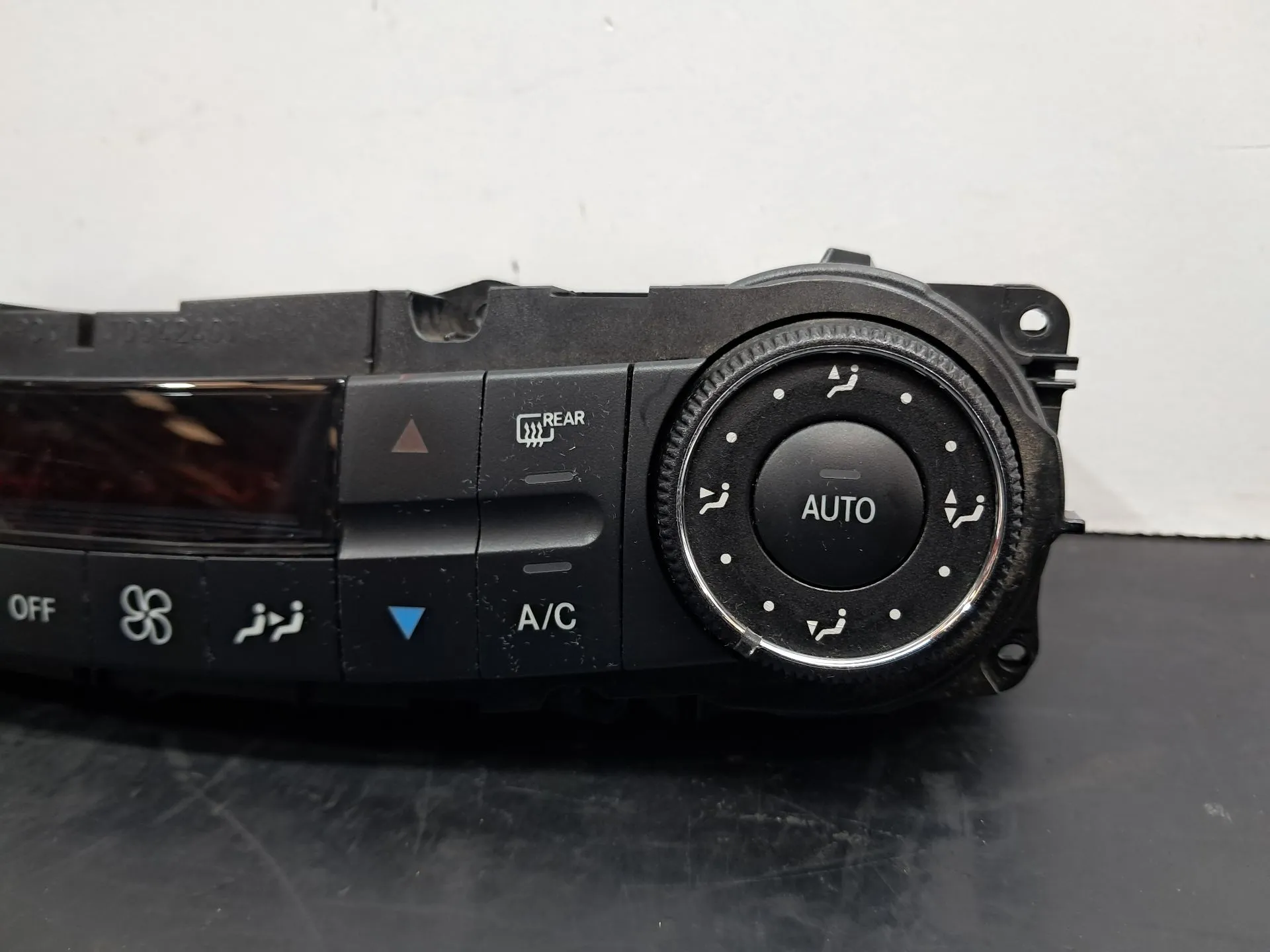 Comando clima MERCEDES-BENZ CLS (C219) Imagem-3