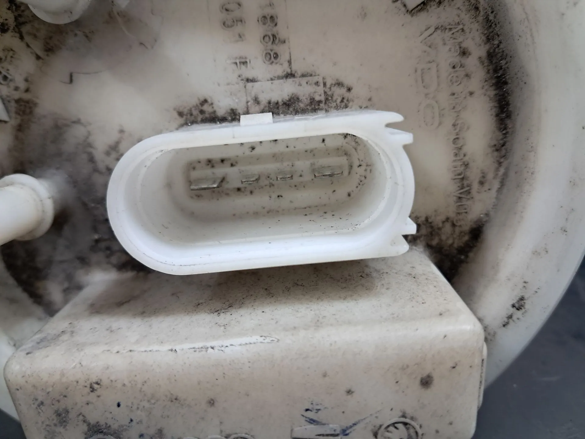 Fuel pump SEAT Ibiza III (6L1) Imagem-4