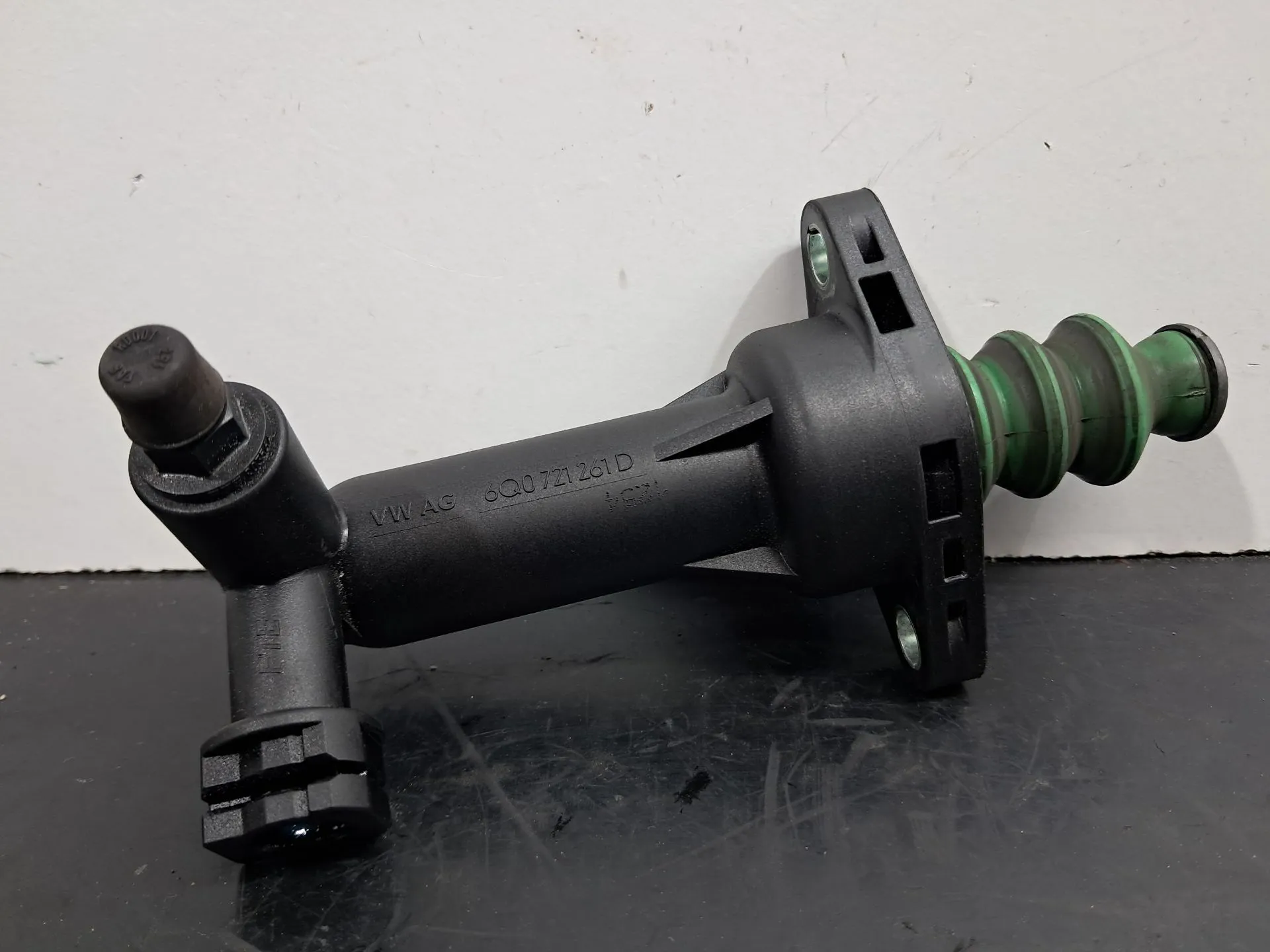 Pompe d'embrayage SEAT Ibiza III (6L1)