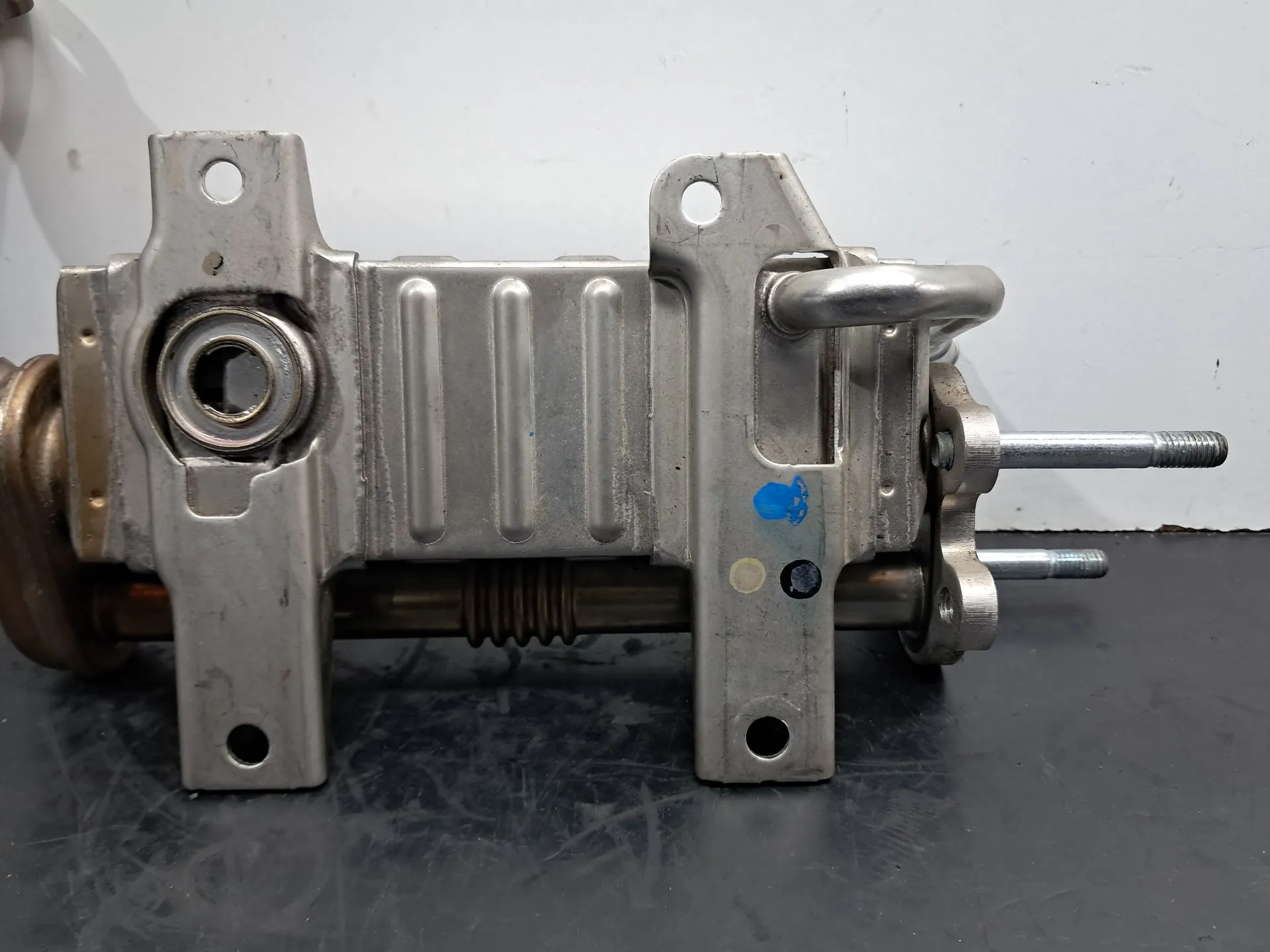 Radiador de gases / EGR TOYOTA Avensis Sedan (_T27_) Imagem-4