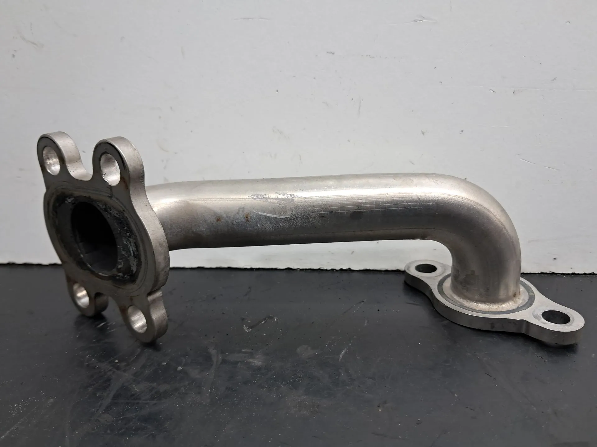 Intake pipe TOYOTA Avensis Sedan (_T27_) Imagem-1