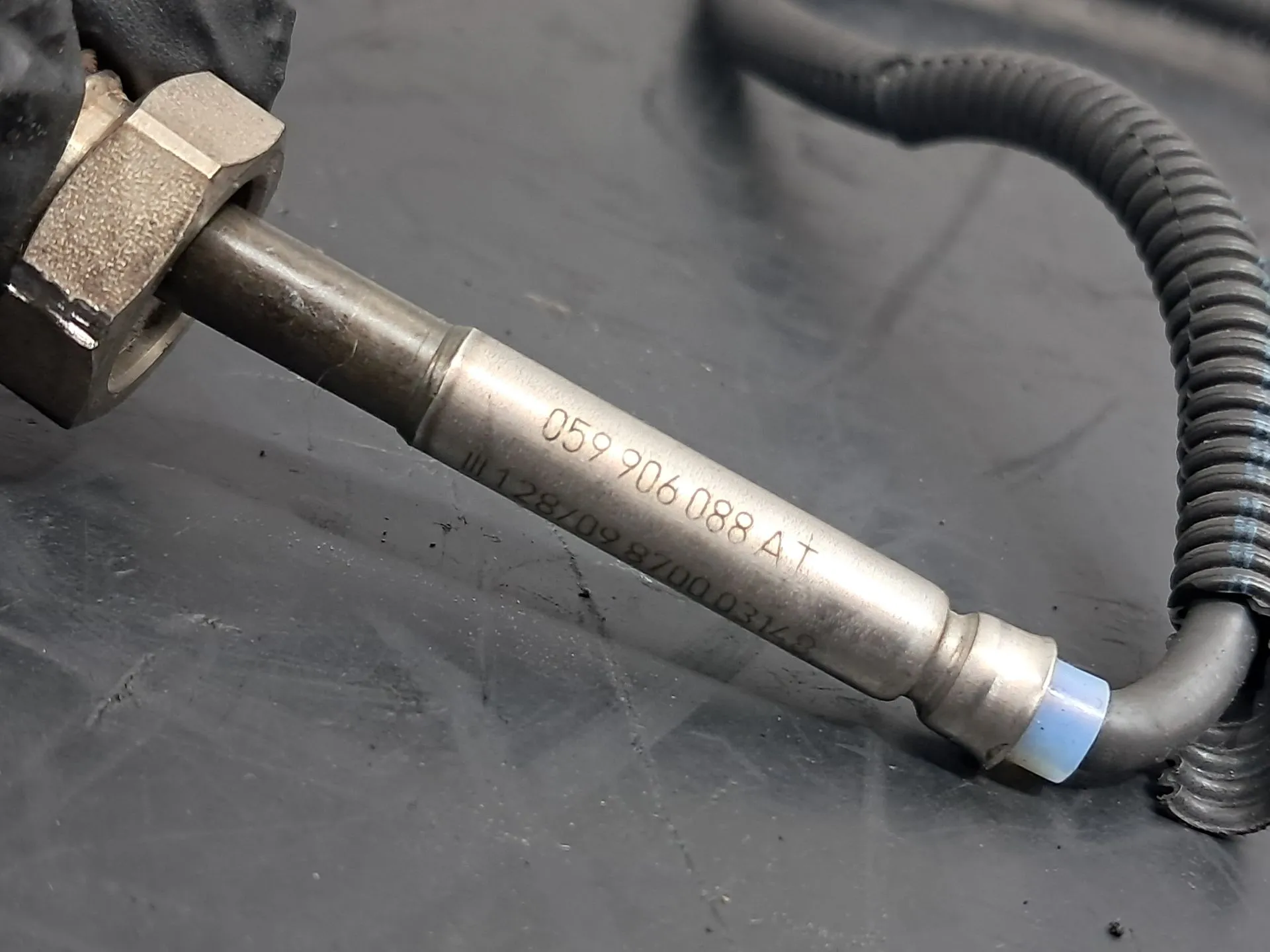 Sensor de Temperatura AUDI Q5 (8R) Imagem-3