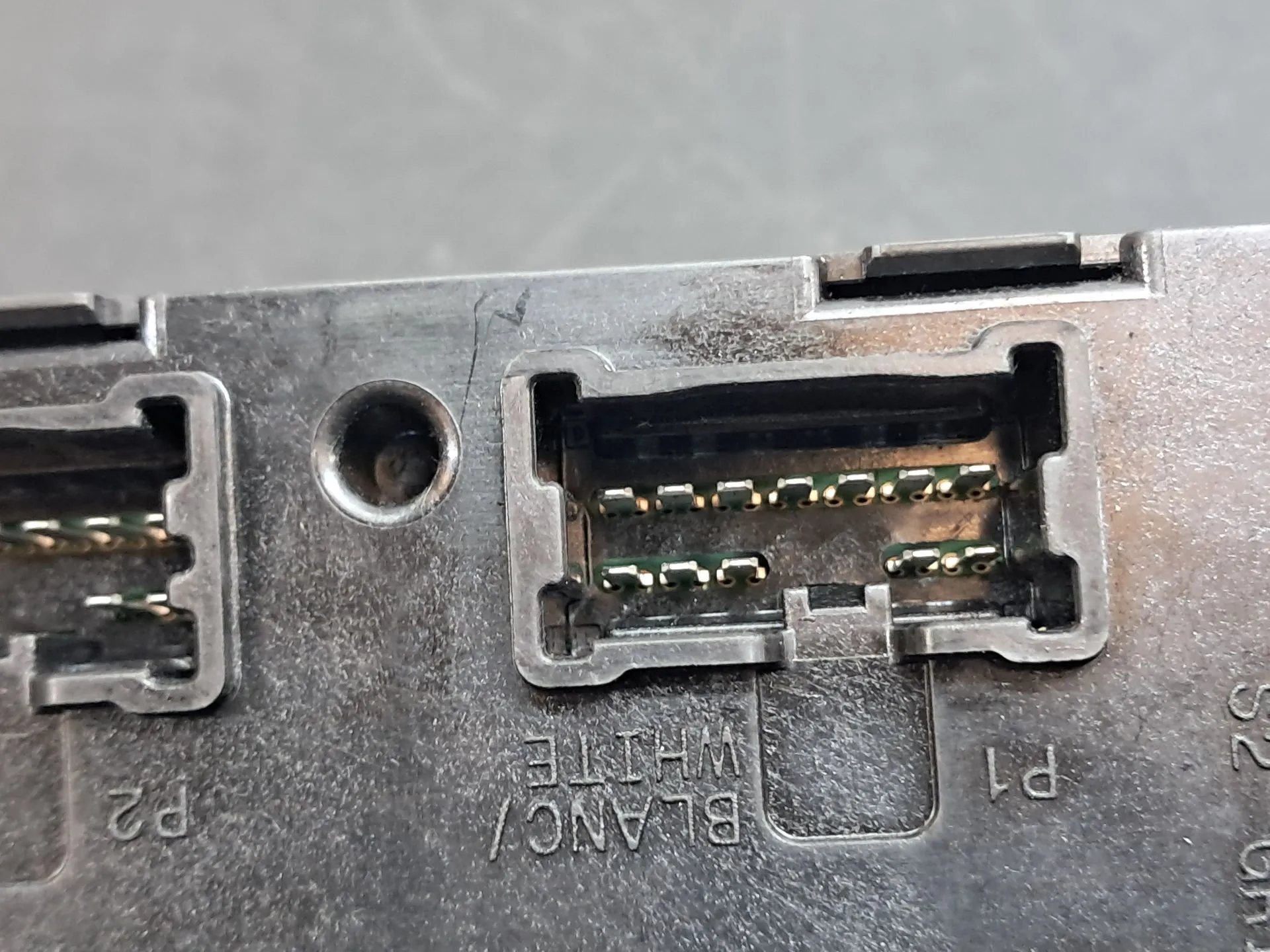 Caixa fusíveis / SAM / BSI DACIA Duster (HM_) Imagem-4