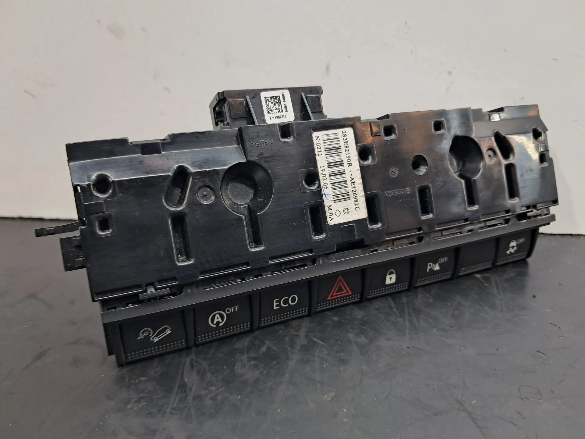 Comando / botão / interruptor multifunções DACIA Duster (HM_)