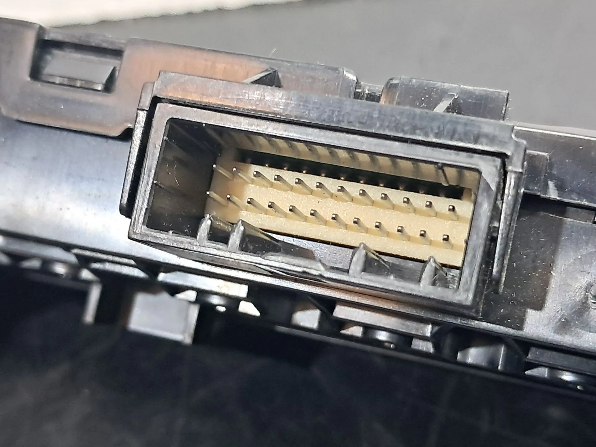 Comando / botão / interruptor multifunções DACIA Duster (HM_) Imagem-4