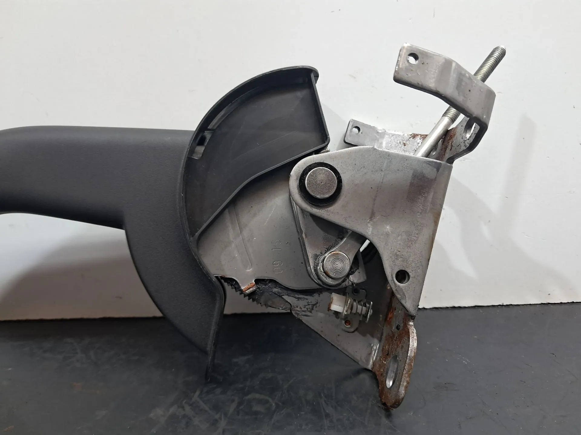 Travão de mão / parque DACIA Duster (HM_) Imagem-5