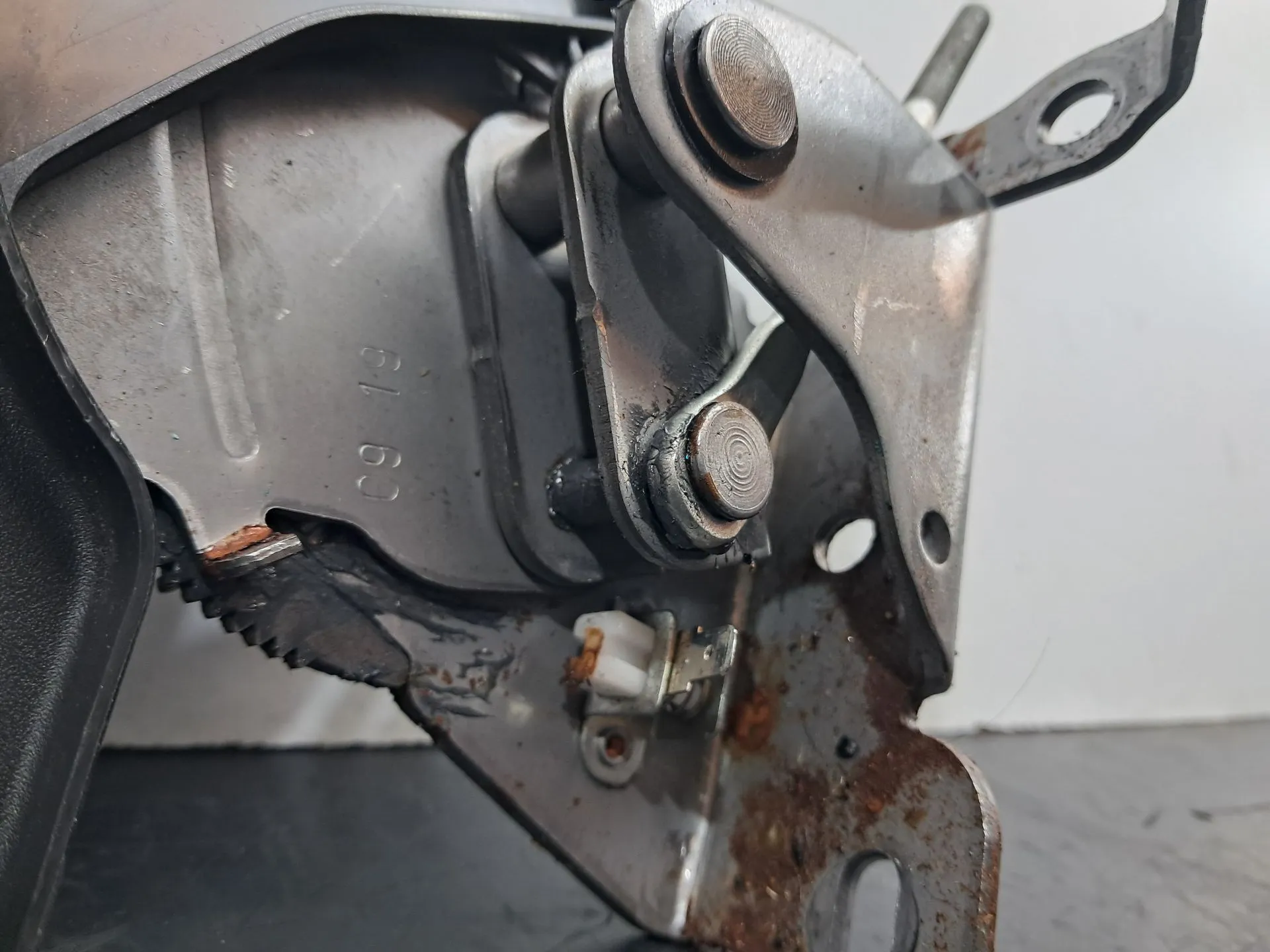 Travão de mão / parque DACIA Duster (HM_) Imagem-6