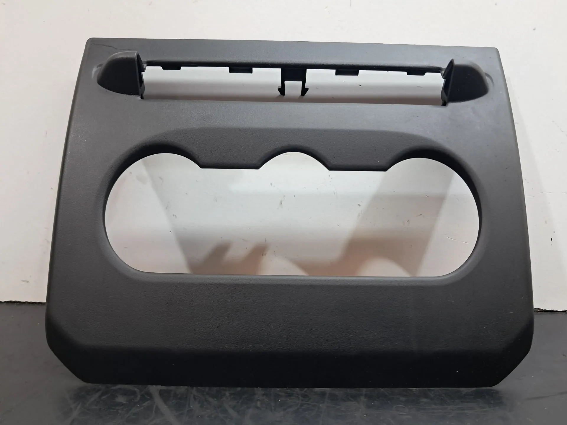 Moldura da consola central / rádio / aro DACIA Duster (HM_) Imagem-1