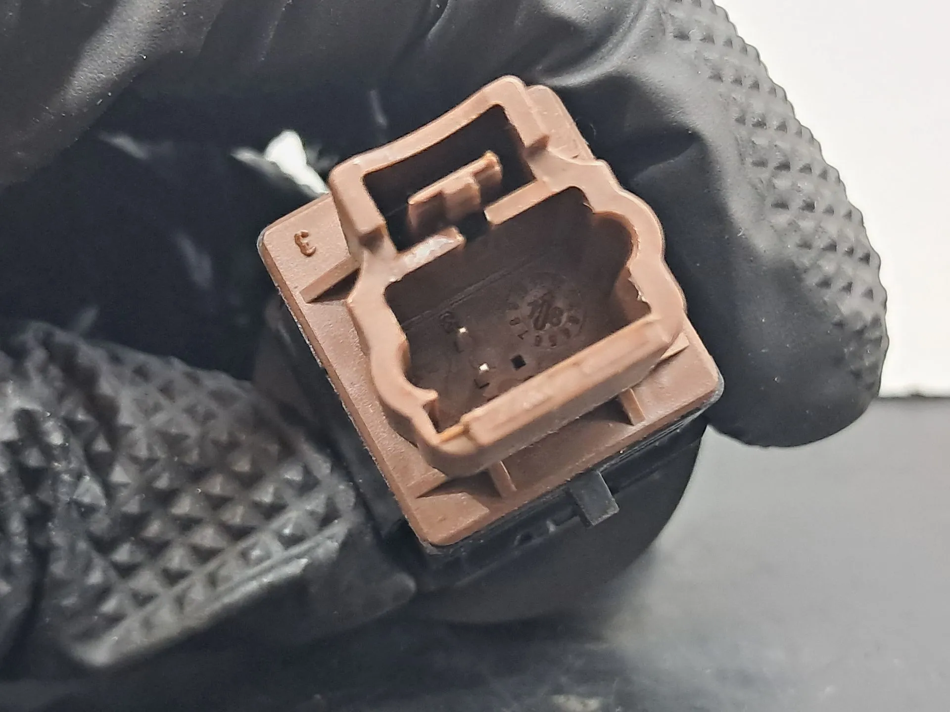 Botão / interruptor / sinal airbag off DACIA Duster (HM_) Imagem-4