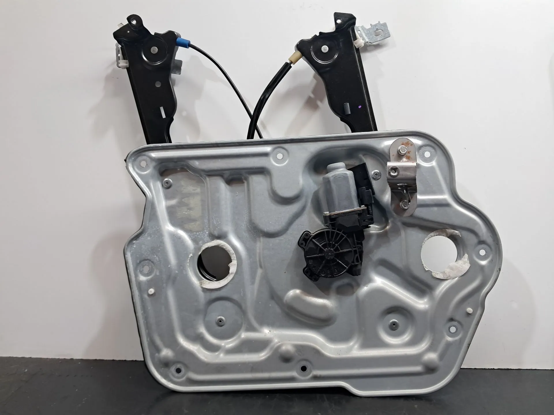 Elevador vidros frente esquerdo NISSAN Qashqai/Qashqai+2 I (J10, JJ10) | 2006 - 2014