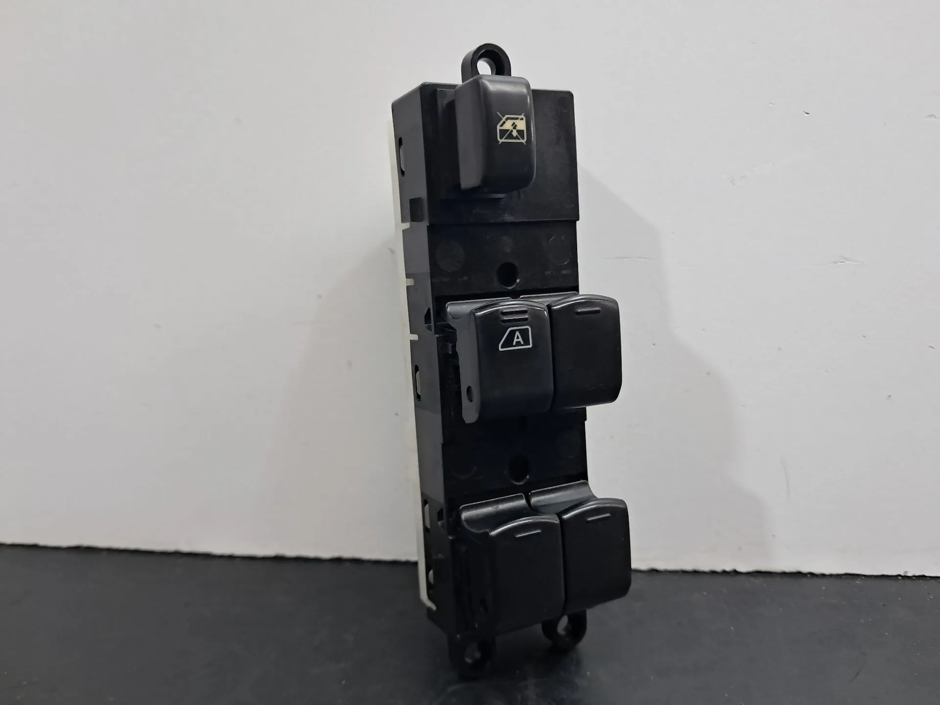 Comando / botão / interruptor vidros frente esquerdo NISSAN Qashqai/Qashqai+2 I (J10, JJ10) | 2006 - 2014