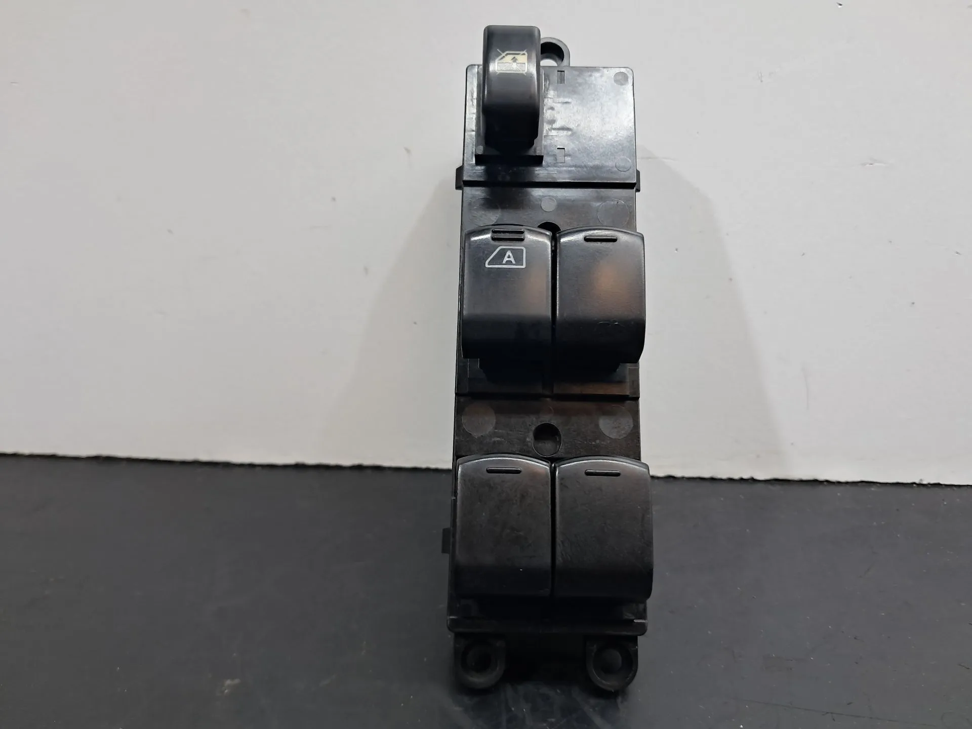 Left Front window control NISSAN Qashqai/Qashqai+2 I (J10, JJ10) Imagem-1