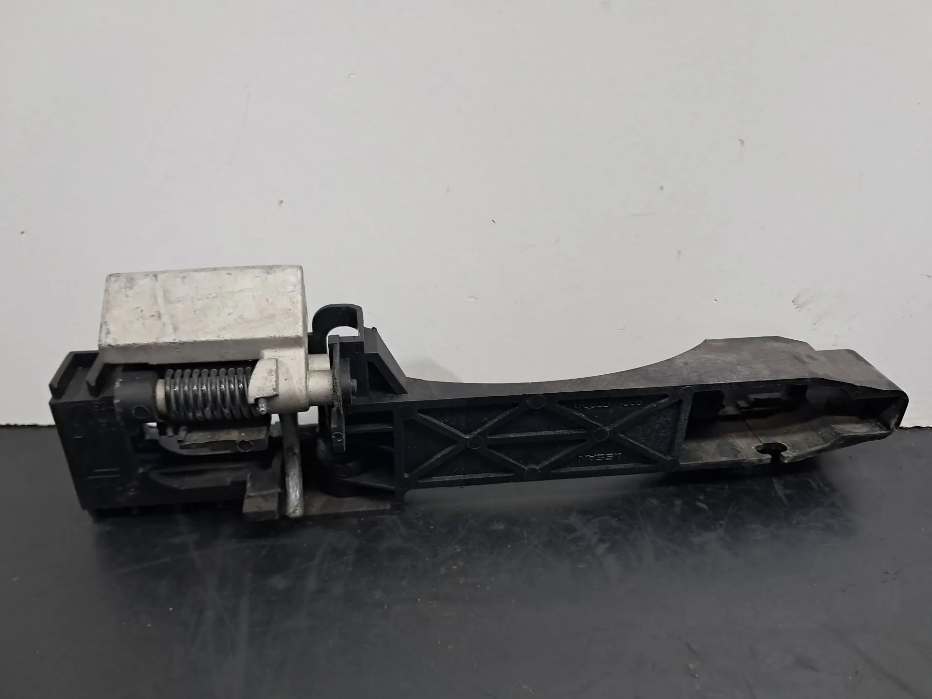 Soporte Manija puerta Delantera Izquierda NISSAN Qashqai/Qashqai+2 I (J10, JJ10) Imagem-2