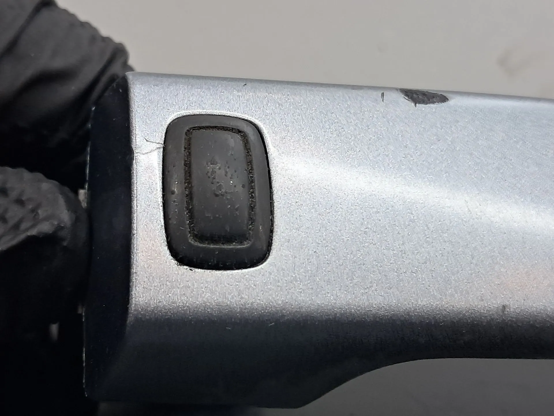 Left front door handle NISSAN Qashqai/Qashqai+2 I (J10, JJ10) Imagem-1