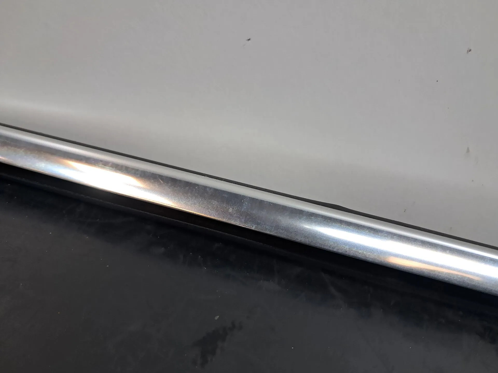 Raspador Vidrio de Puerta Trasera Derecha VOLKSWAGEN Tiguan (AD1, AX1) Imagem-5