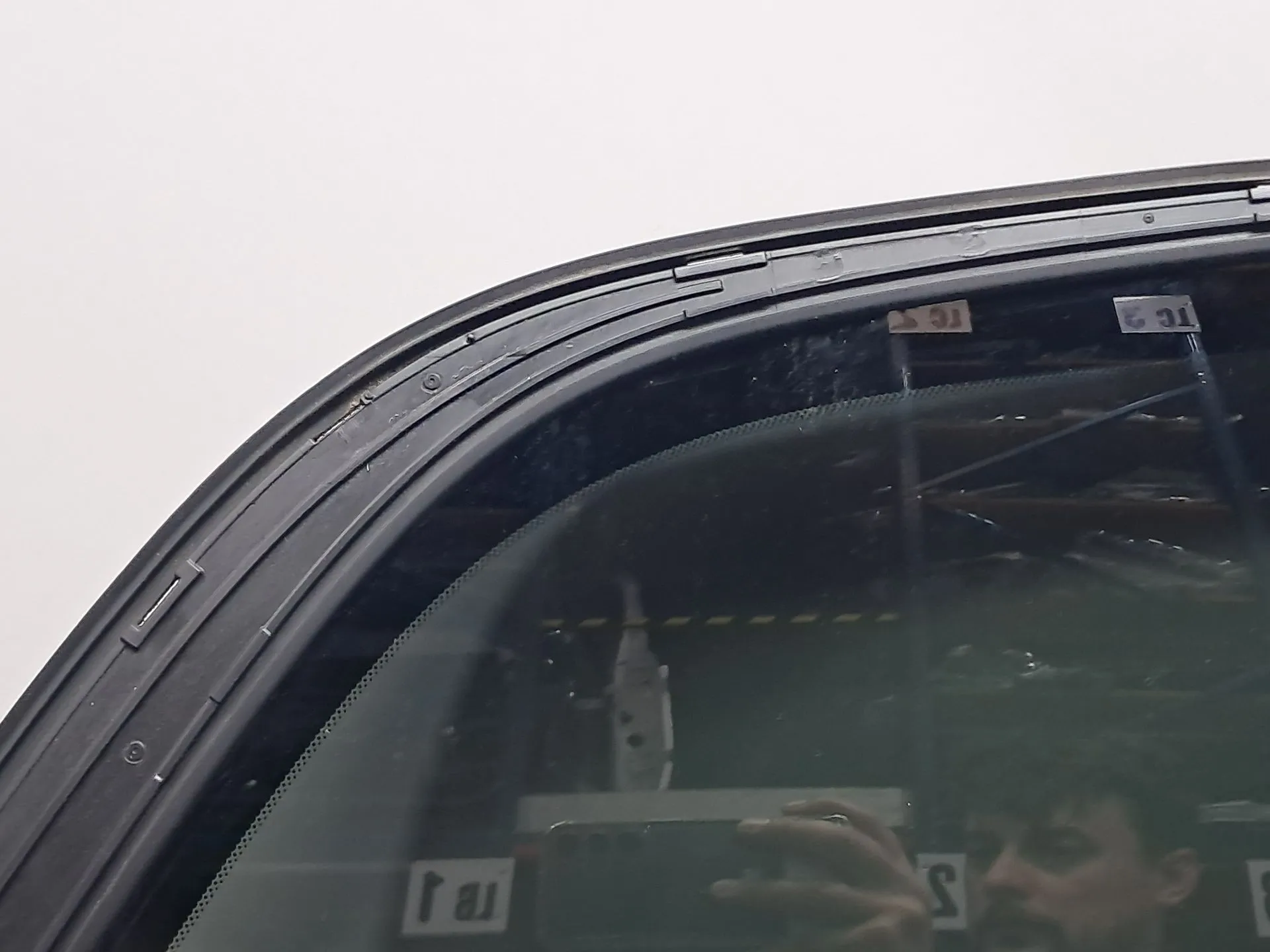 Vidrio del panel Trasero Derecho VOLVO XC90 II Imagem-2