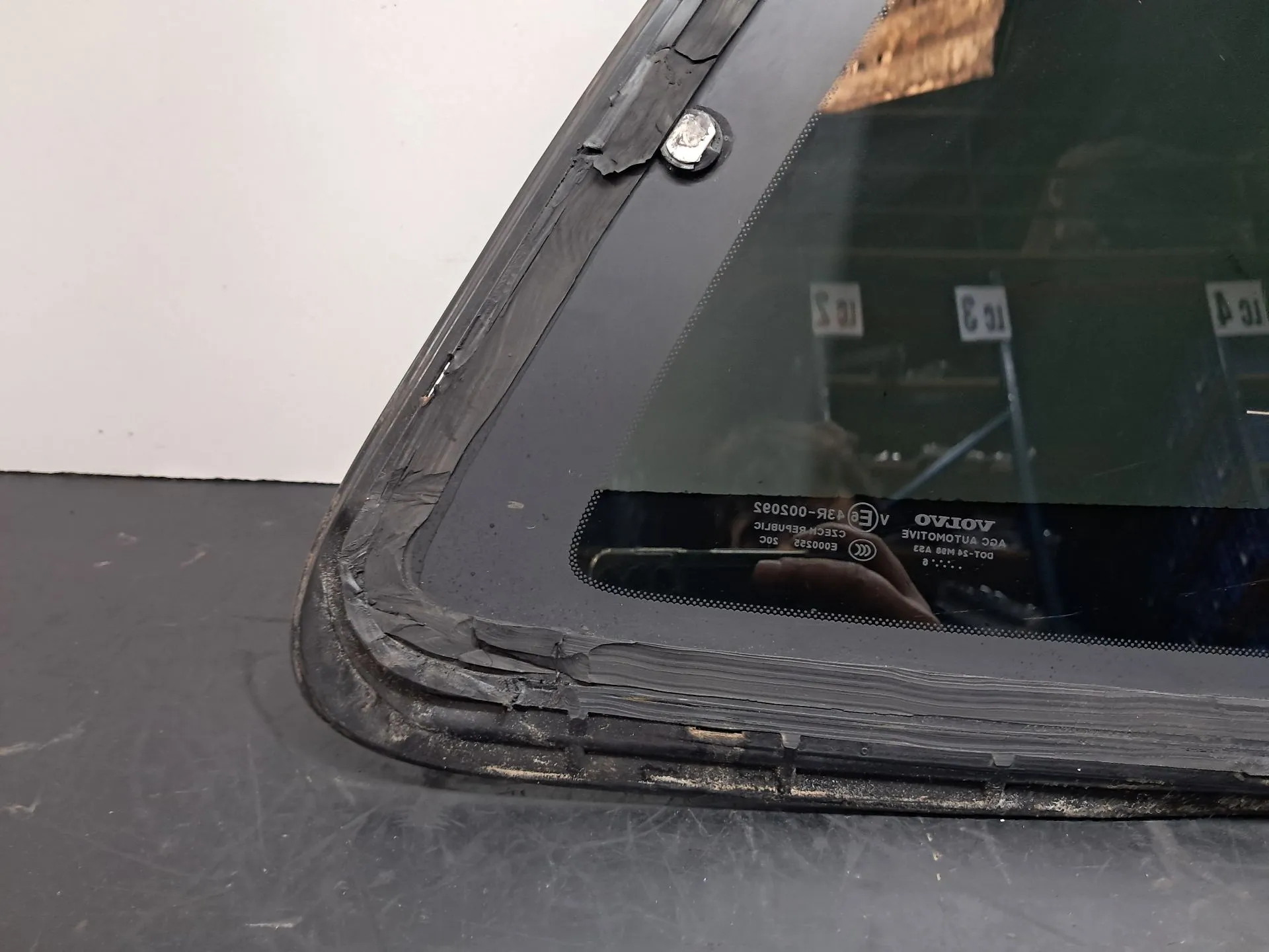 Vidrio del panel Trasero Izquierdo VOLVO XC90 II Imagem-6