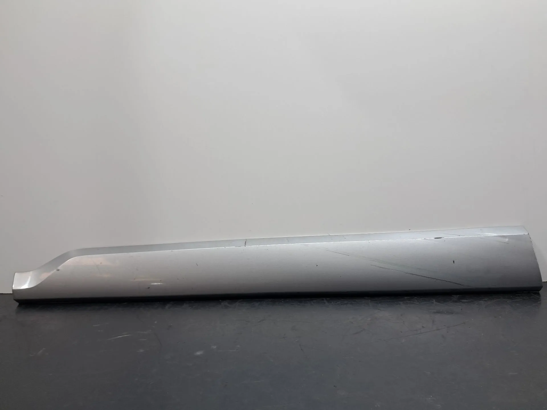 Moldura puerta delantera izquierda VOLVO XC90 II