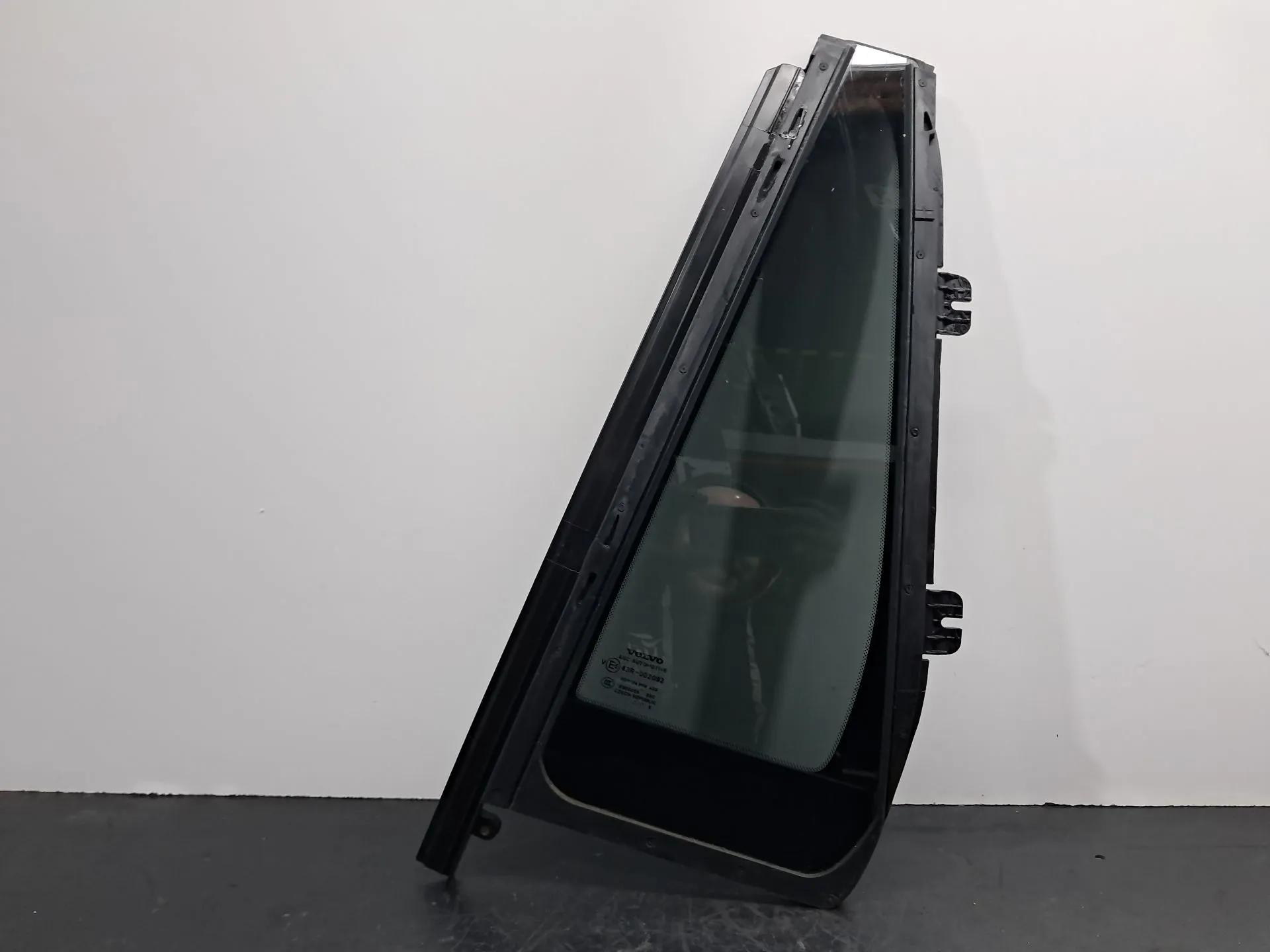Vidrio triangular puerta Trasero Izquierdo VOLVO XC90 II