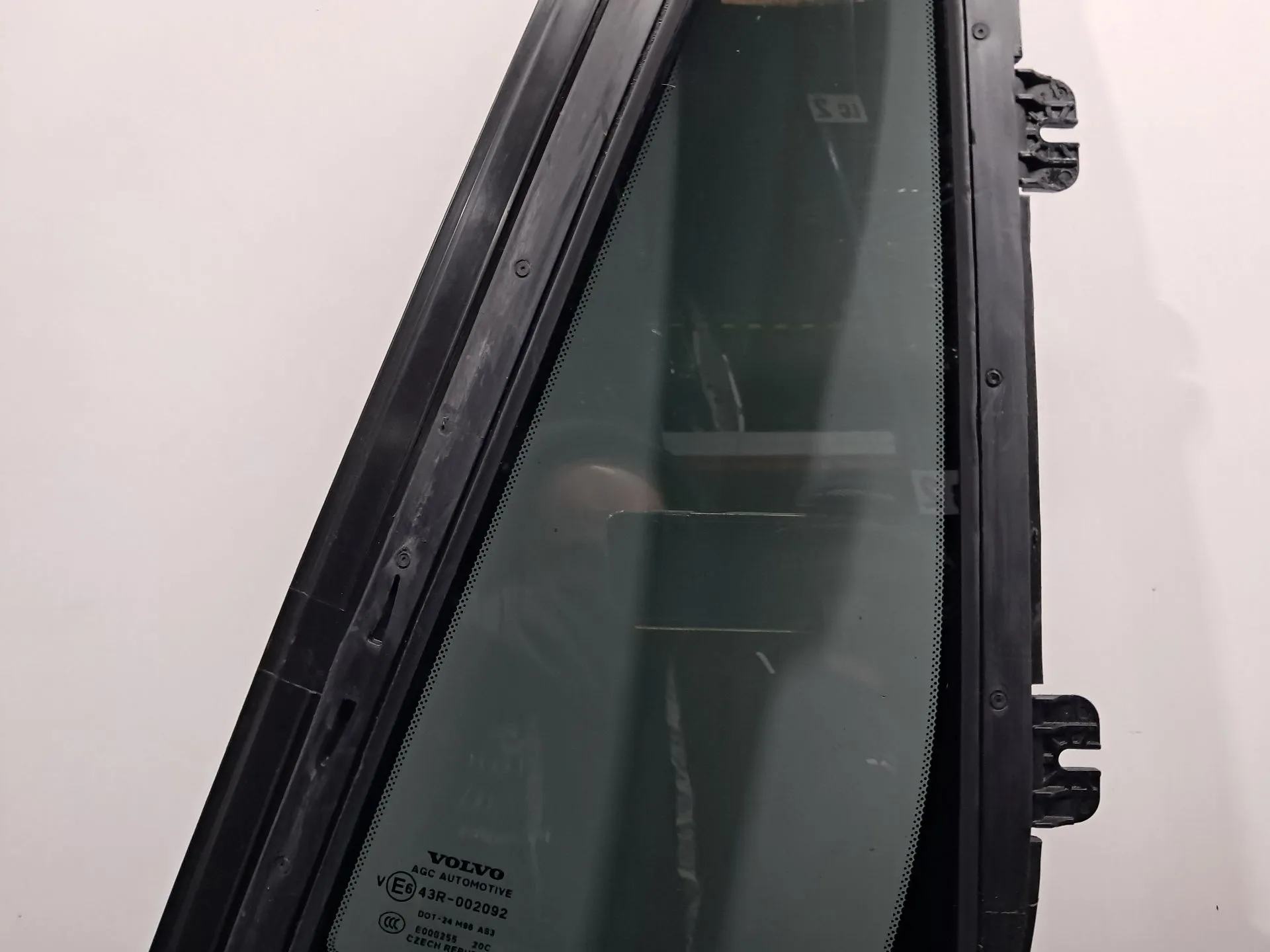 Vidrio triangular puerta Trasero Izquierdo VOLVO XC90 II Imagem-2