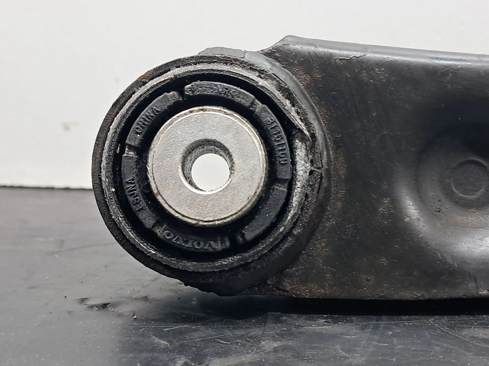 Braço de suspensão trás direito VOLVO XC90 II Imagem-2
