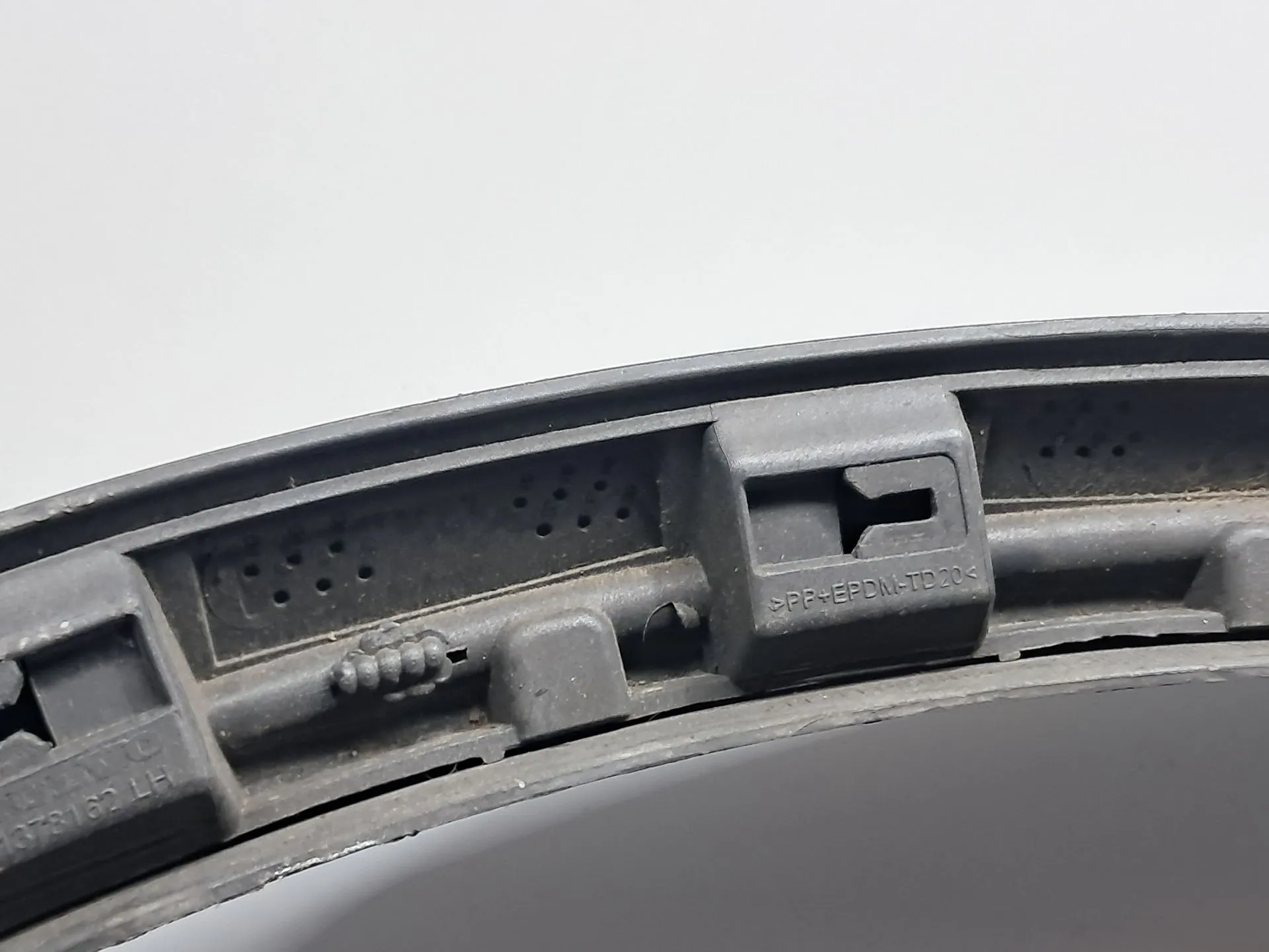 Friso / Acabamento VOLVO XC90 II Imagem-21