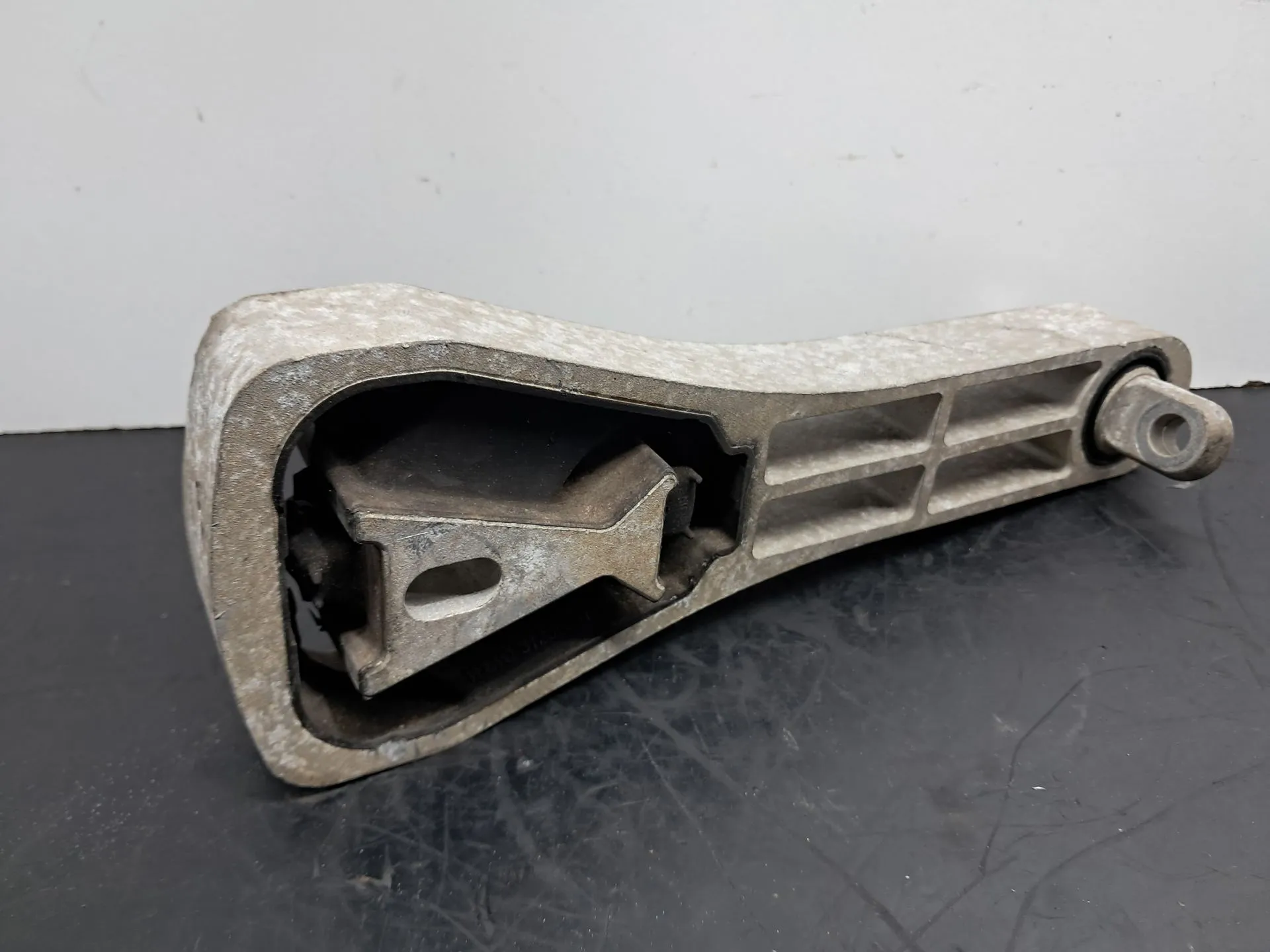 Apoio do motor VOLVO XC90 II | 2014 - 2025