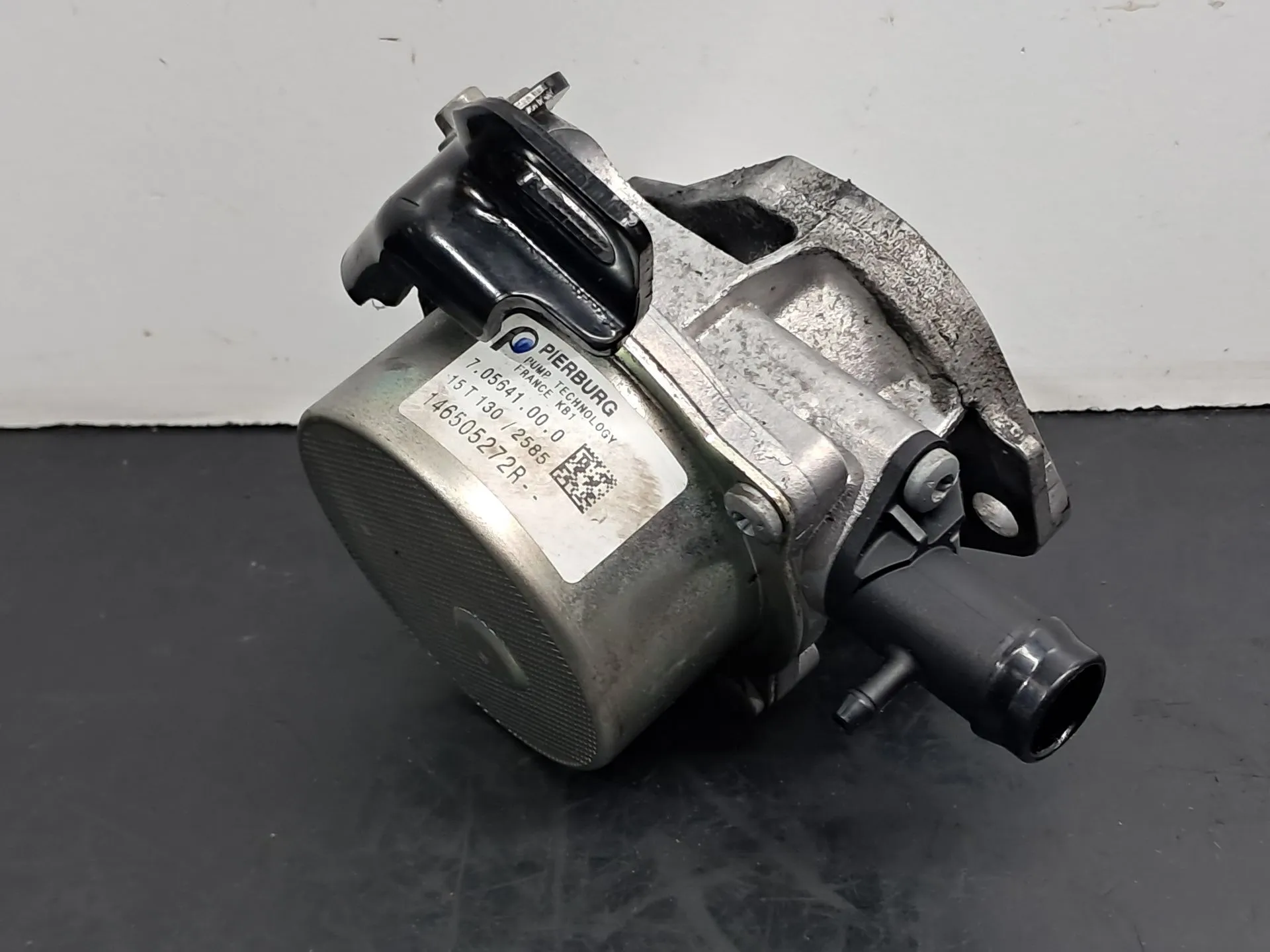 Dépressuriseur de freins / pompe à vide RENAULT Clio IV (BH_)