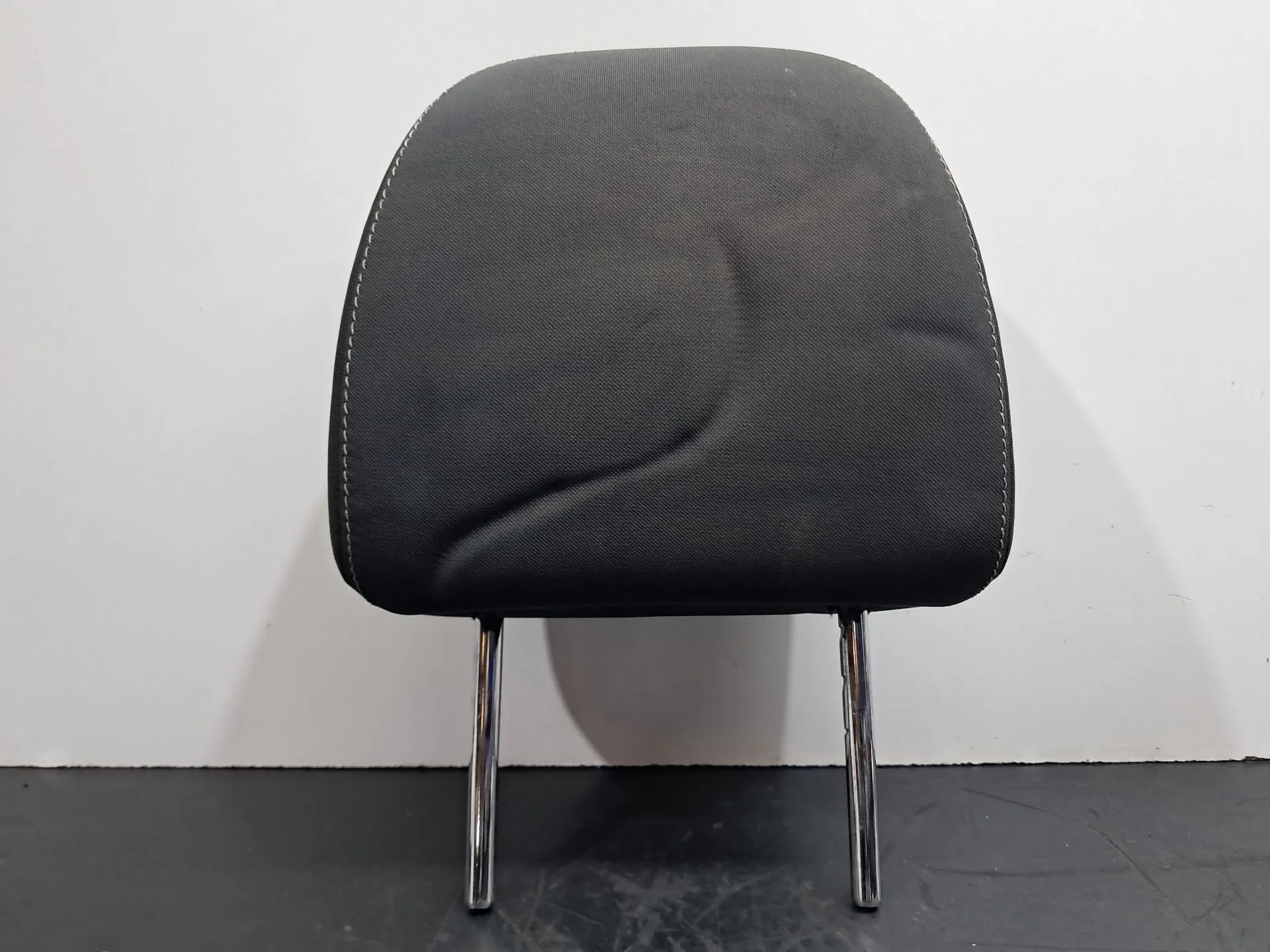 Headrest TOYOTA Verso (_R2_) Imagem-1