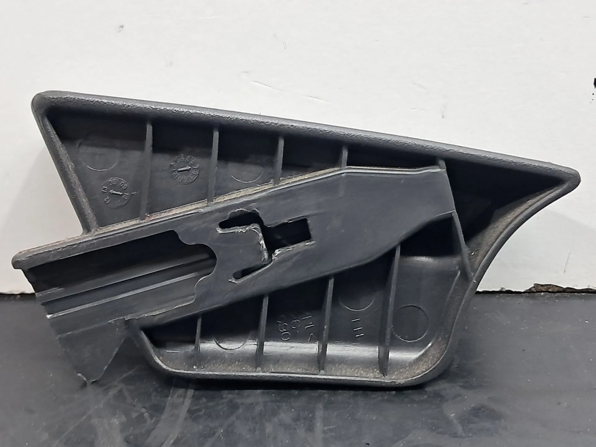 Generic Plastic Part TOYOTA Verso (_R2_) Imagem-1